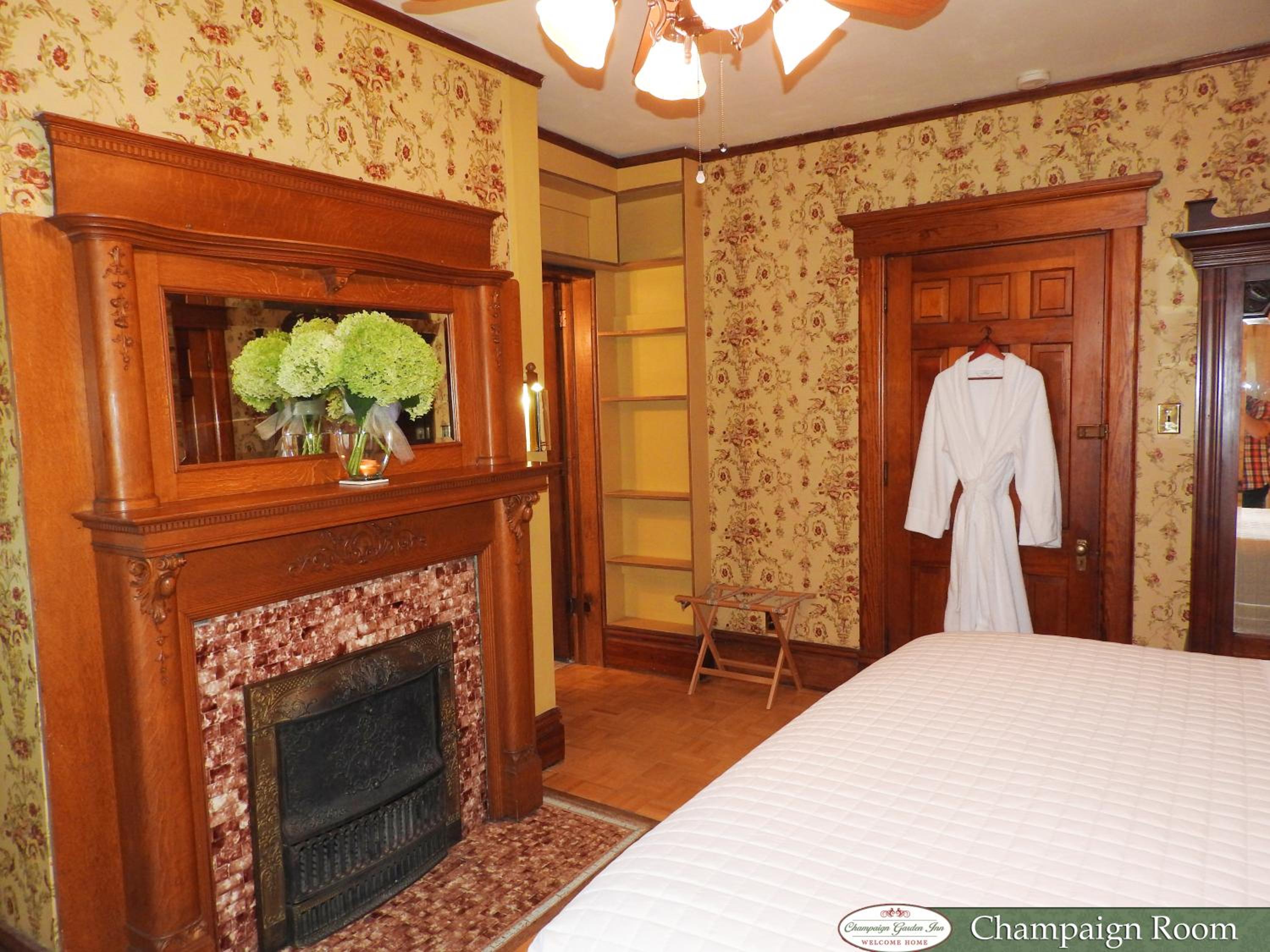 Champaign Garden Inn