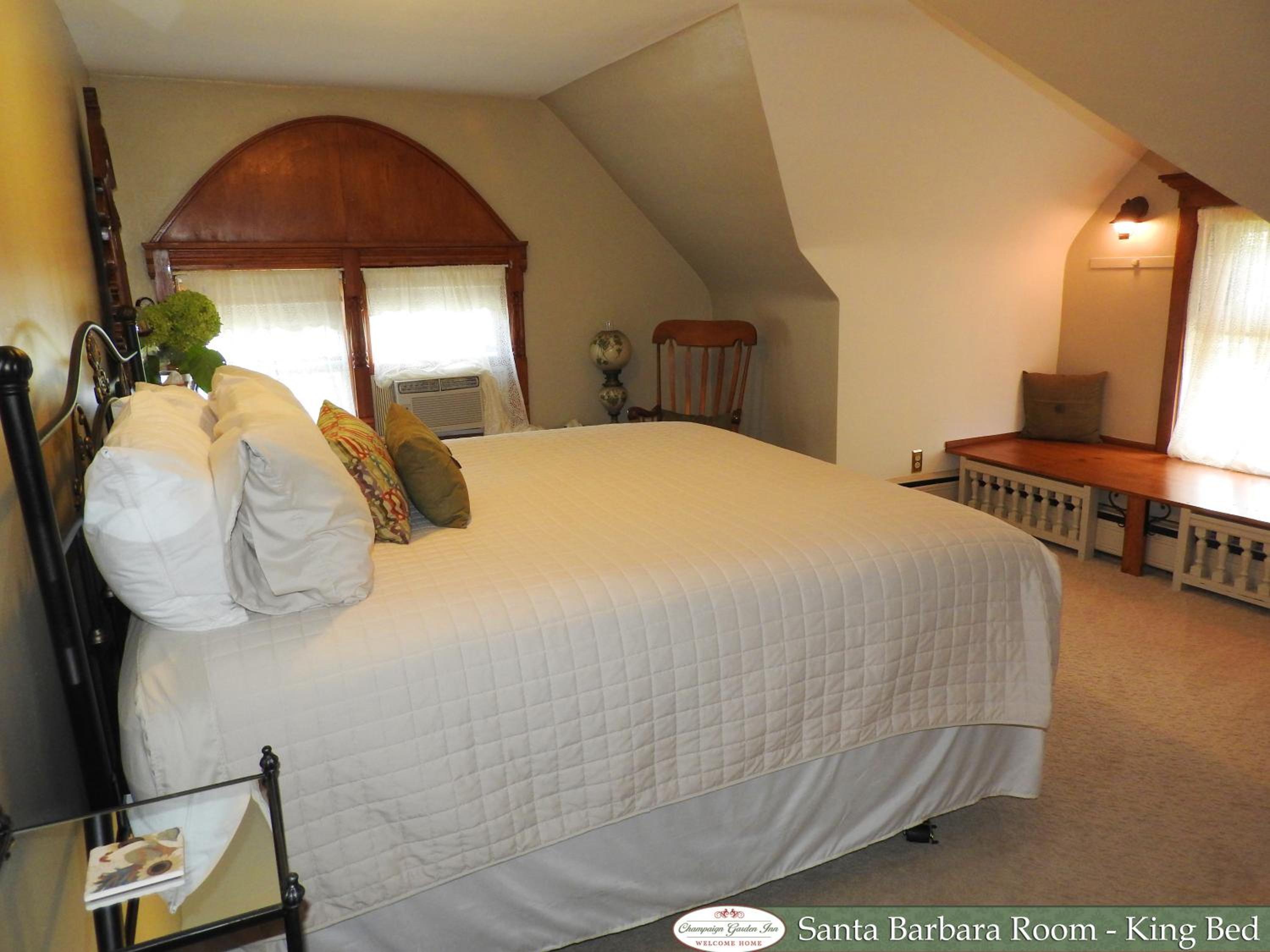 Champaign Garden Inn