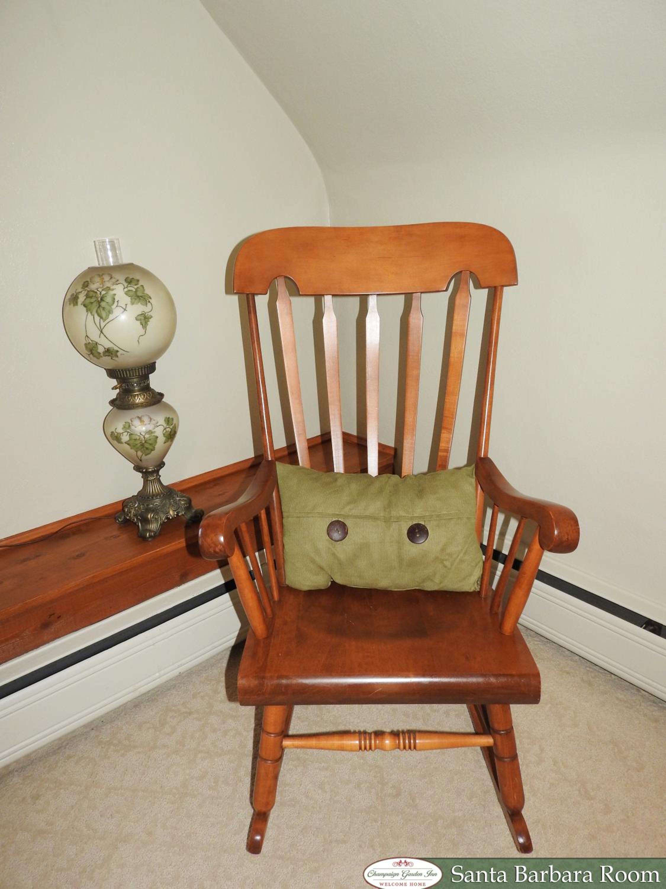 Champaign Garden Inn