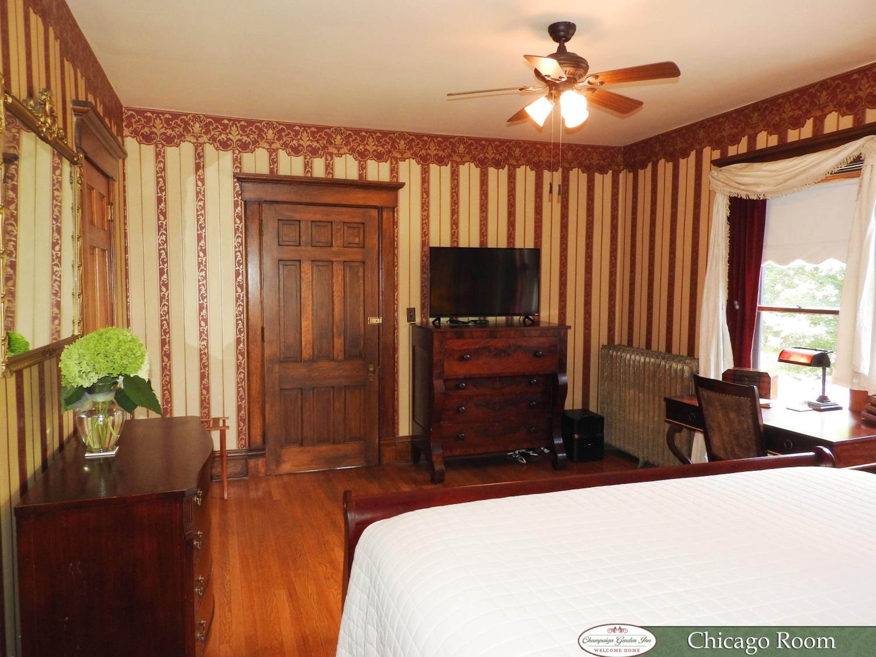 Champaign Garden Inn