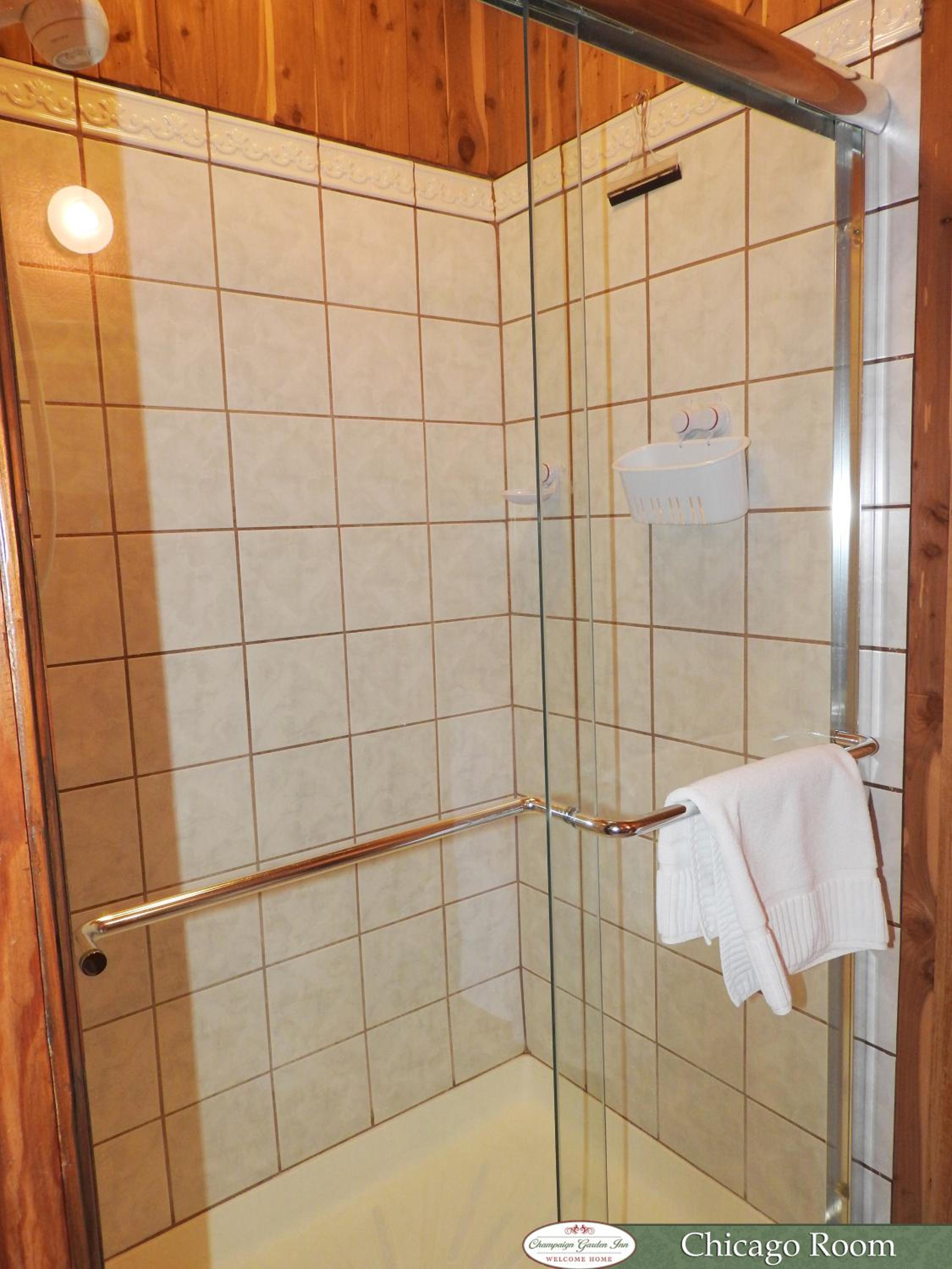 Champaign Garden Inn