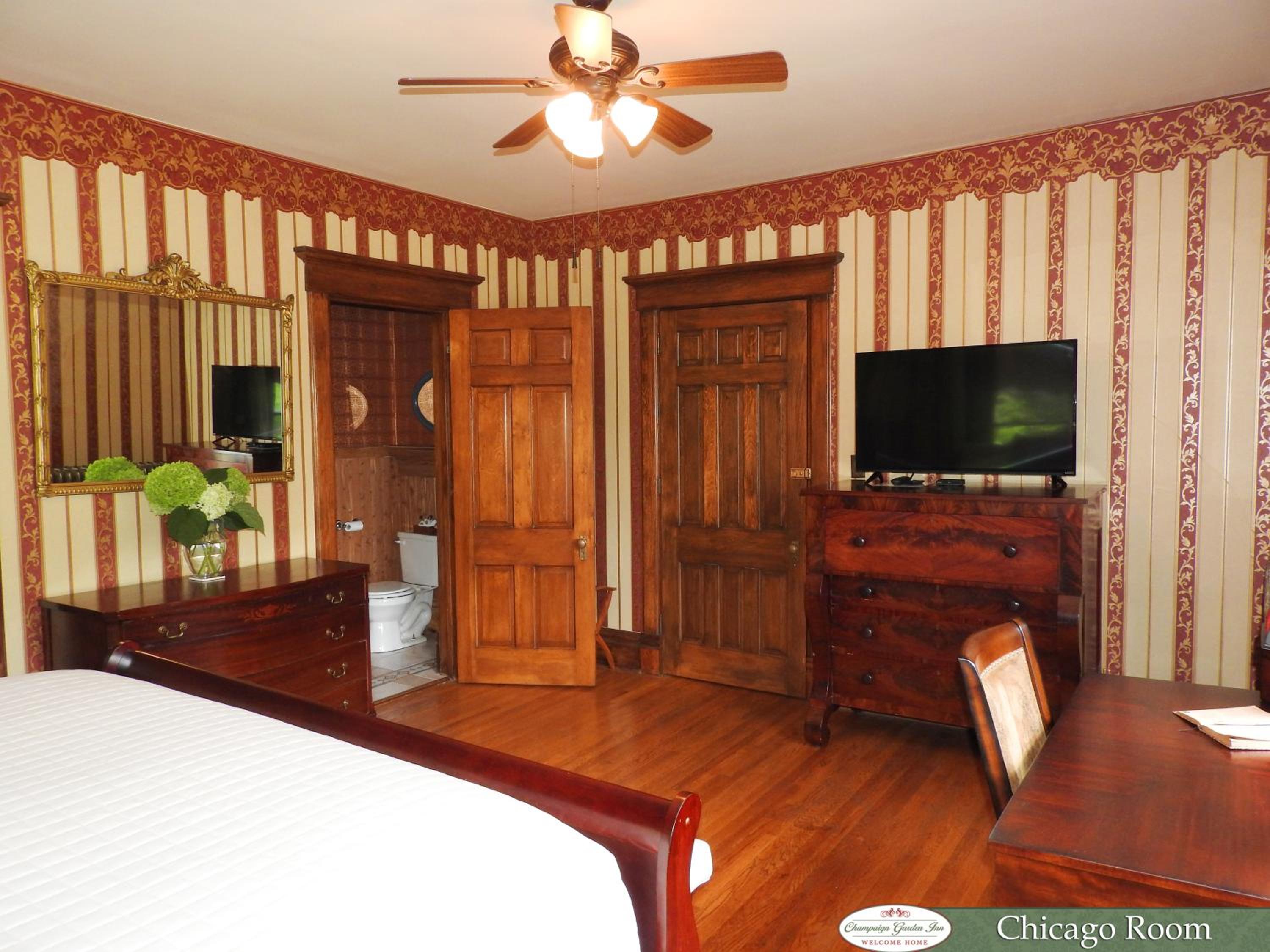 Champaign Garden Inn