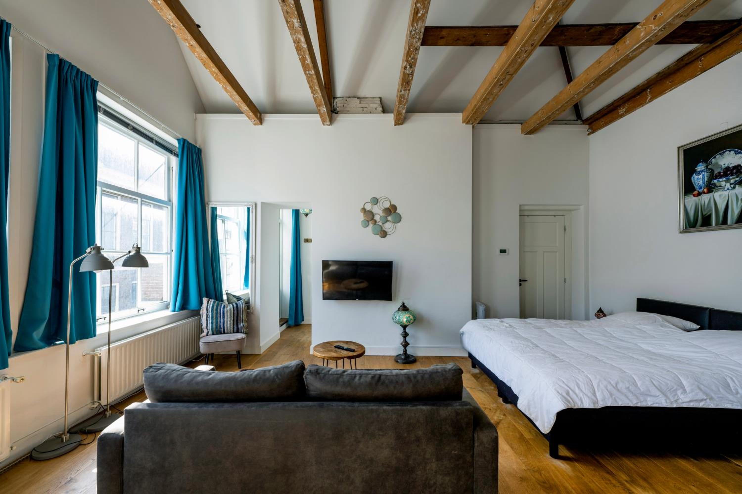 Barbera Guesthouse Hotel Apartments - Experience local life in the Old Centre