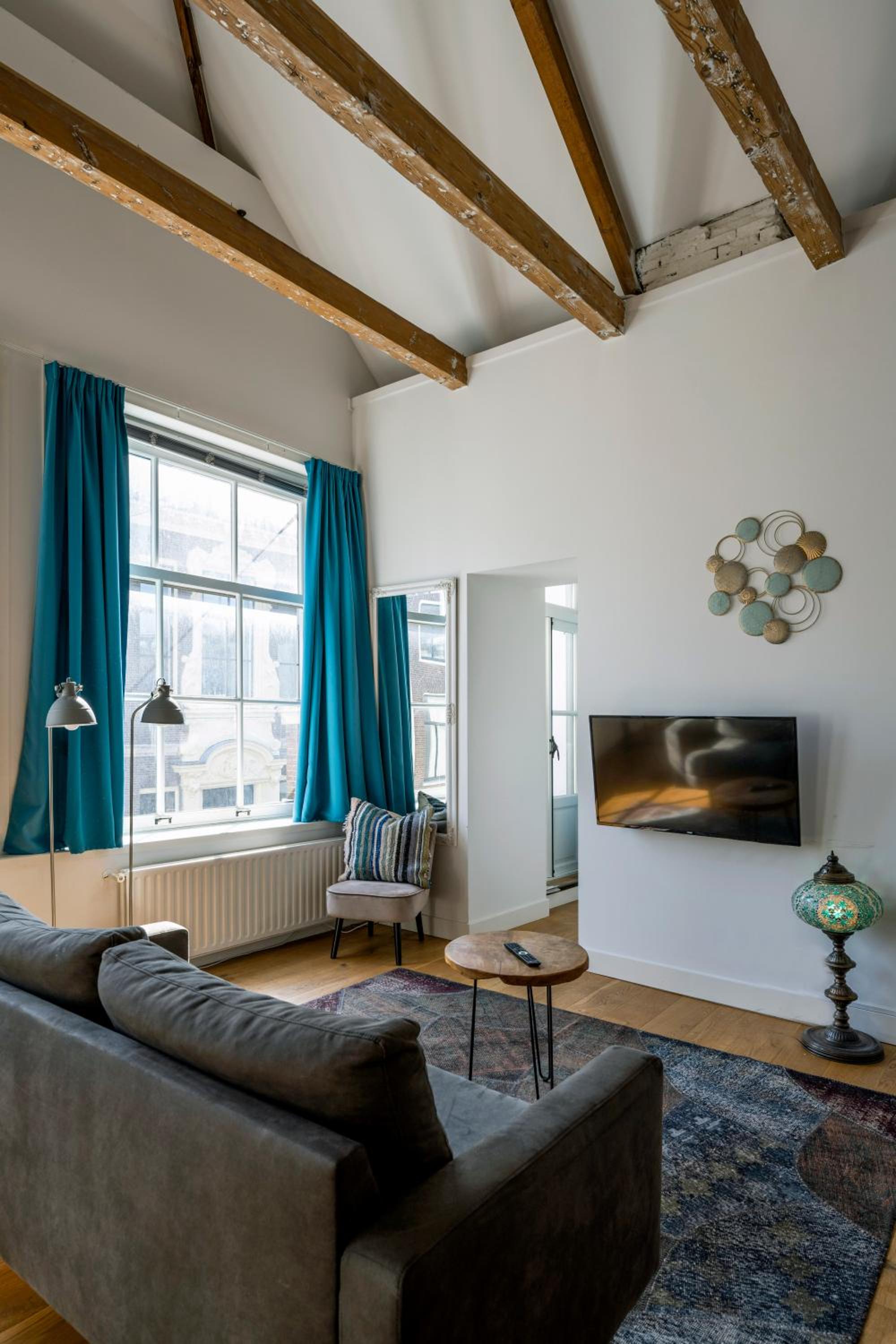 Barbera Guesthouse Hotel Apartments - Experience local life in the Old Centre