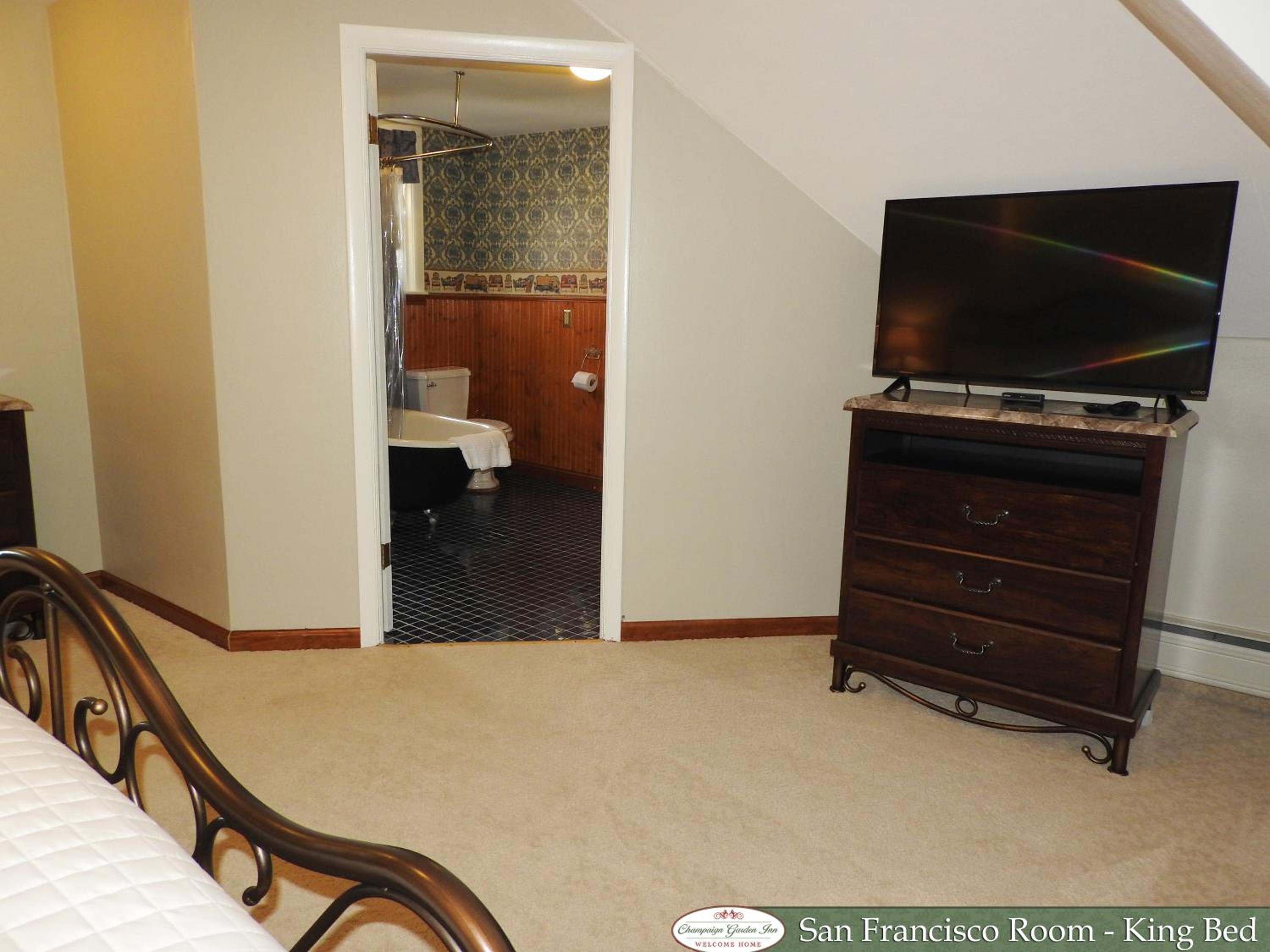 Champaign Garden Inn
