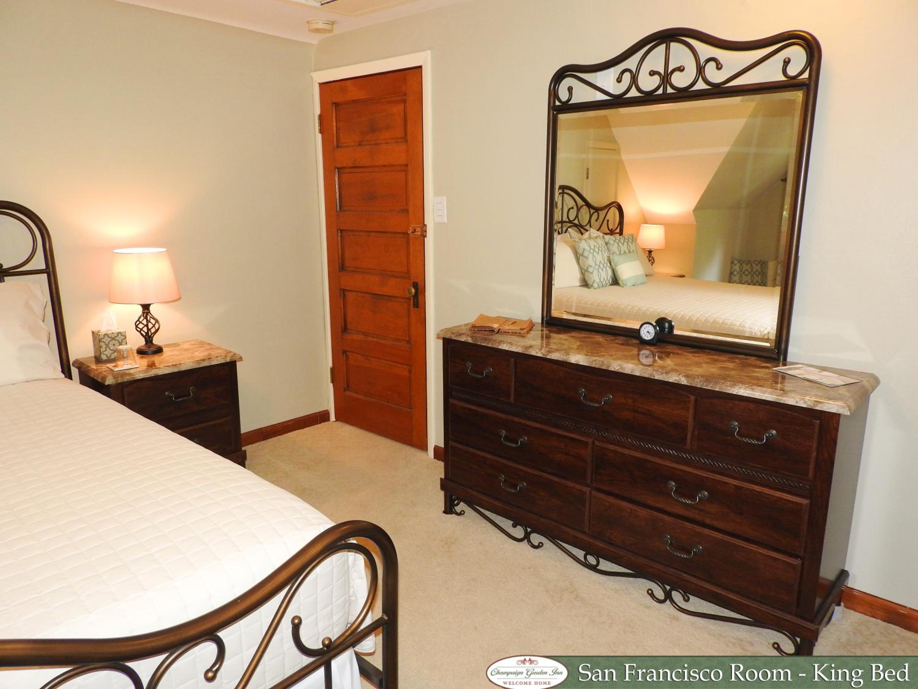 Champaign Garden Inn