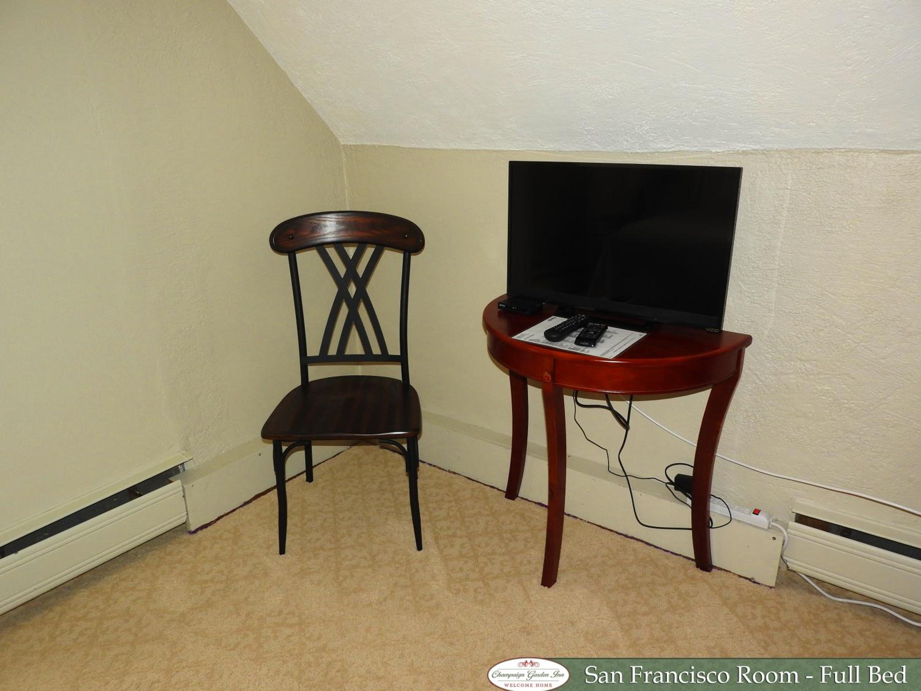 Champaign Garden Inn