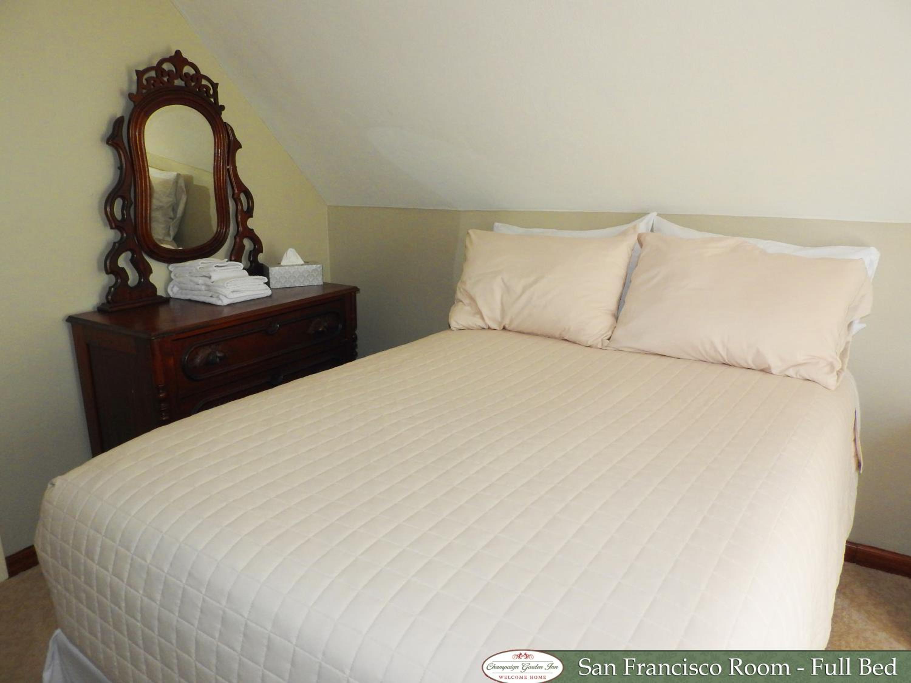 Champaign Garden Inn