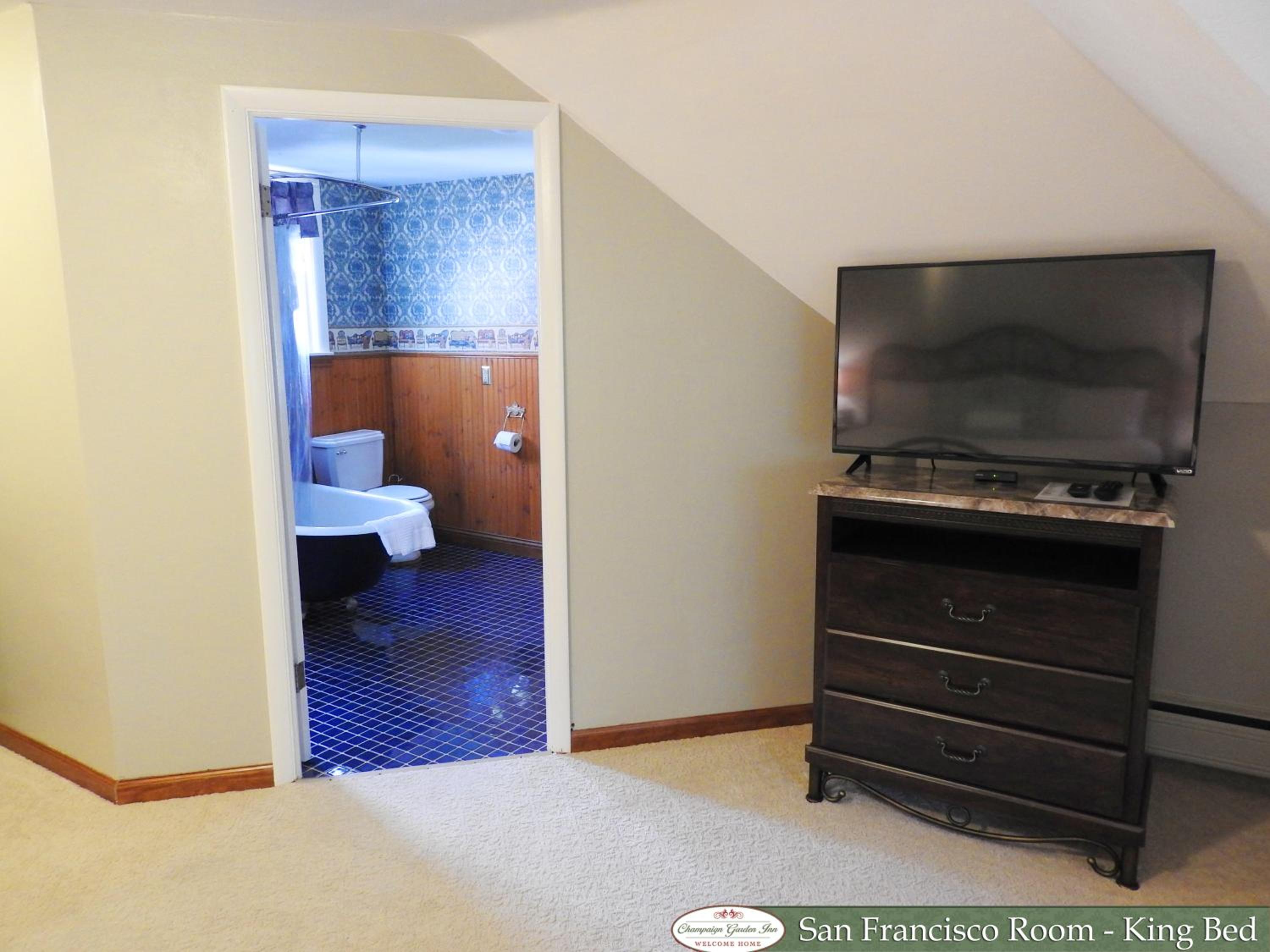Champaign Garden Inn