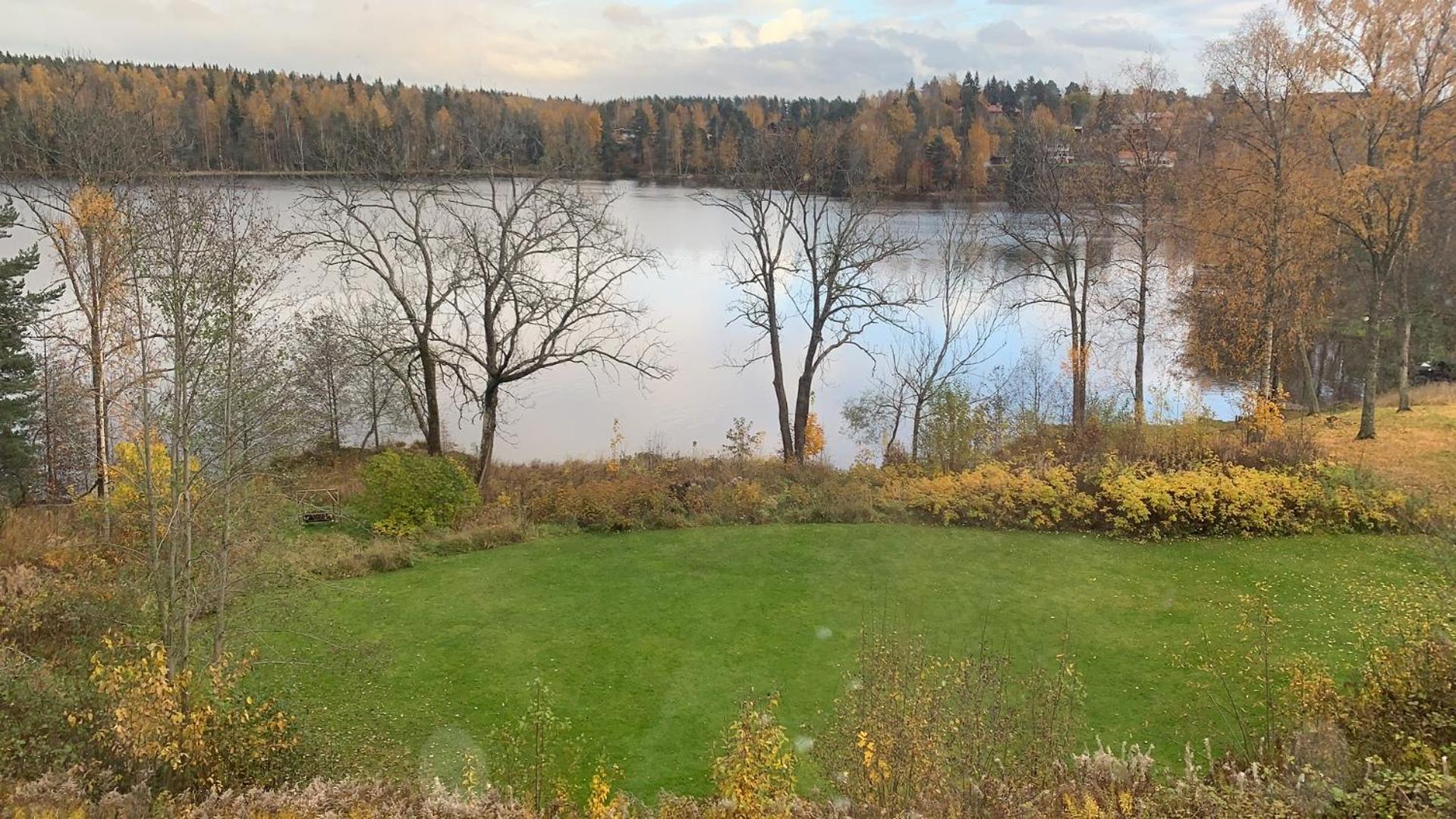 Lakeview Villa