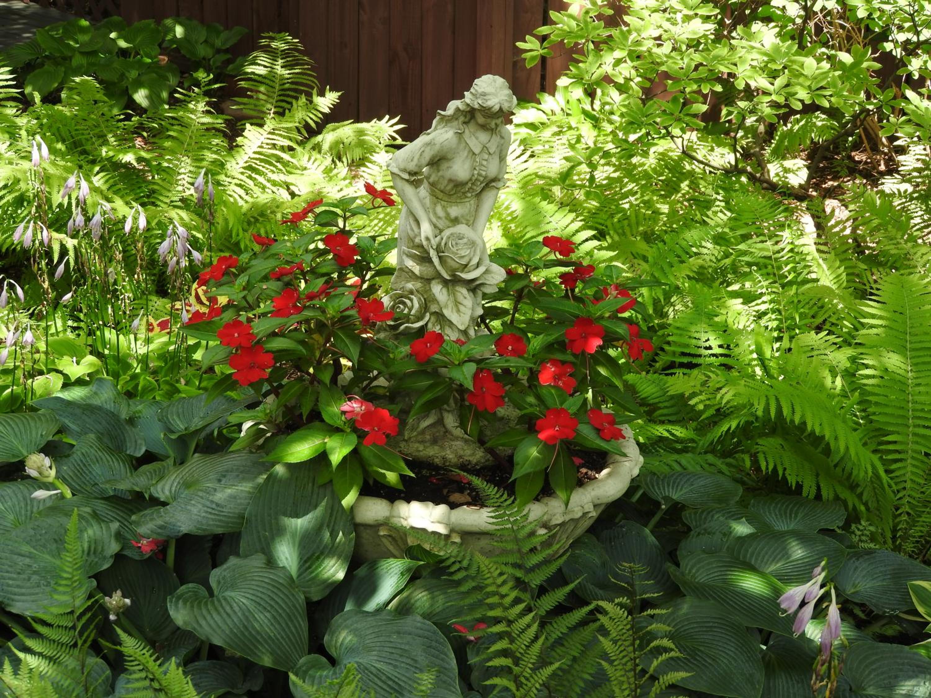 Champaign Garden Inn