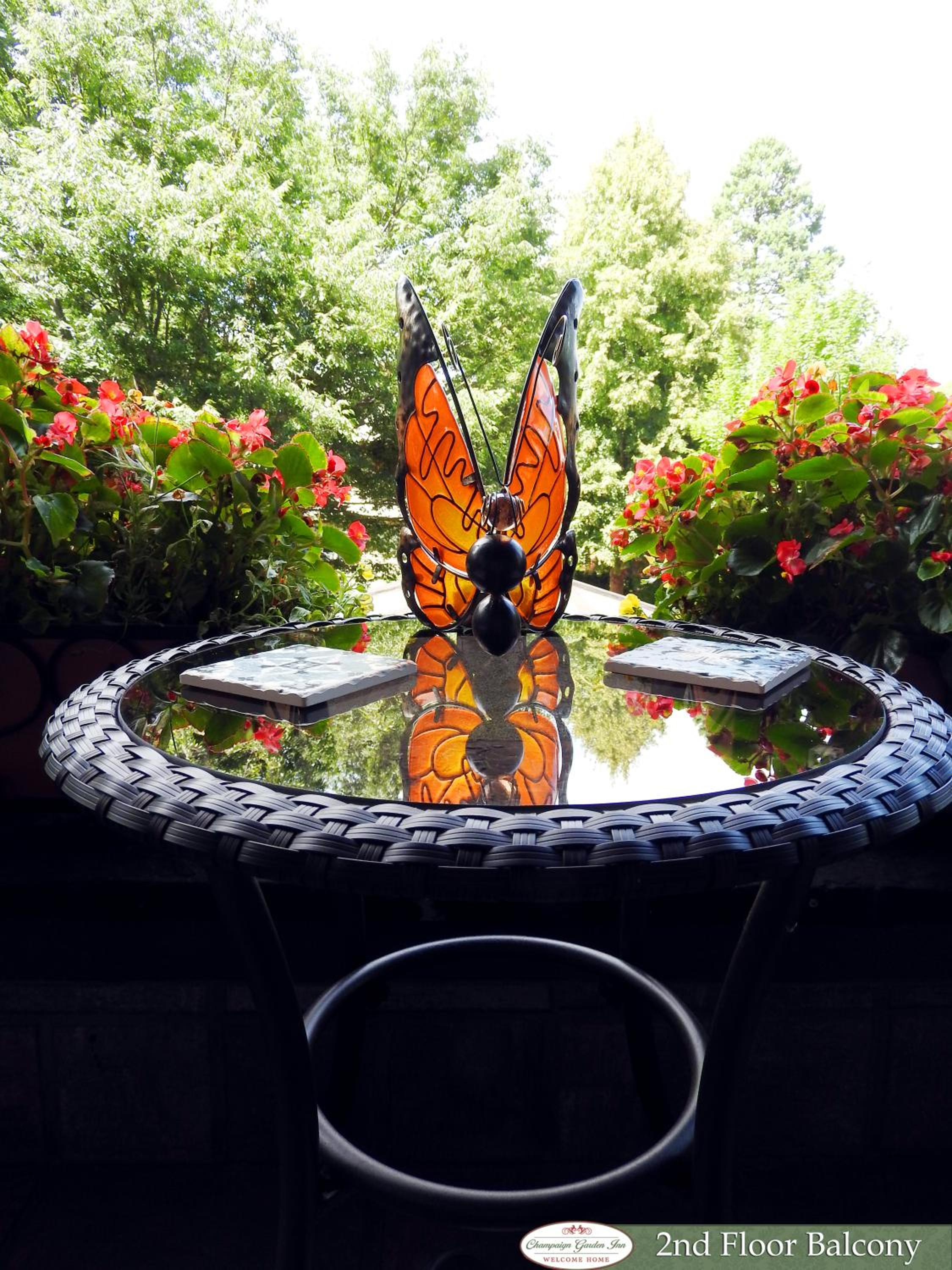 Champaign Garden Inn