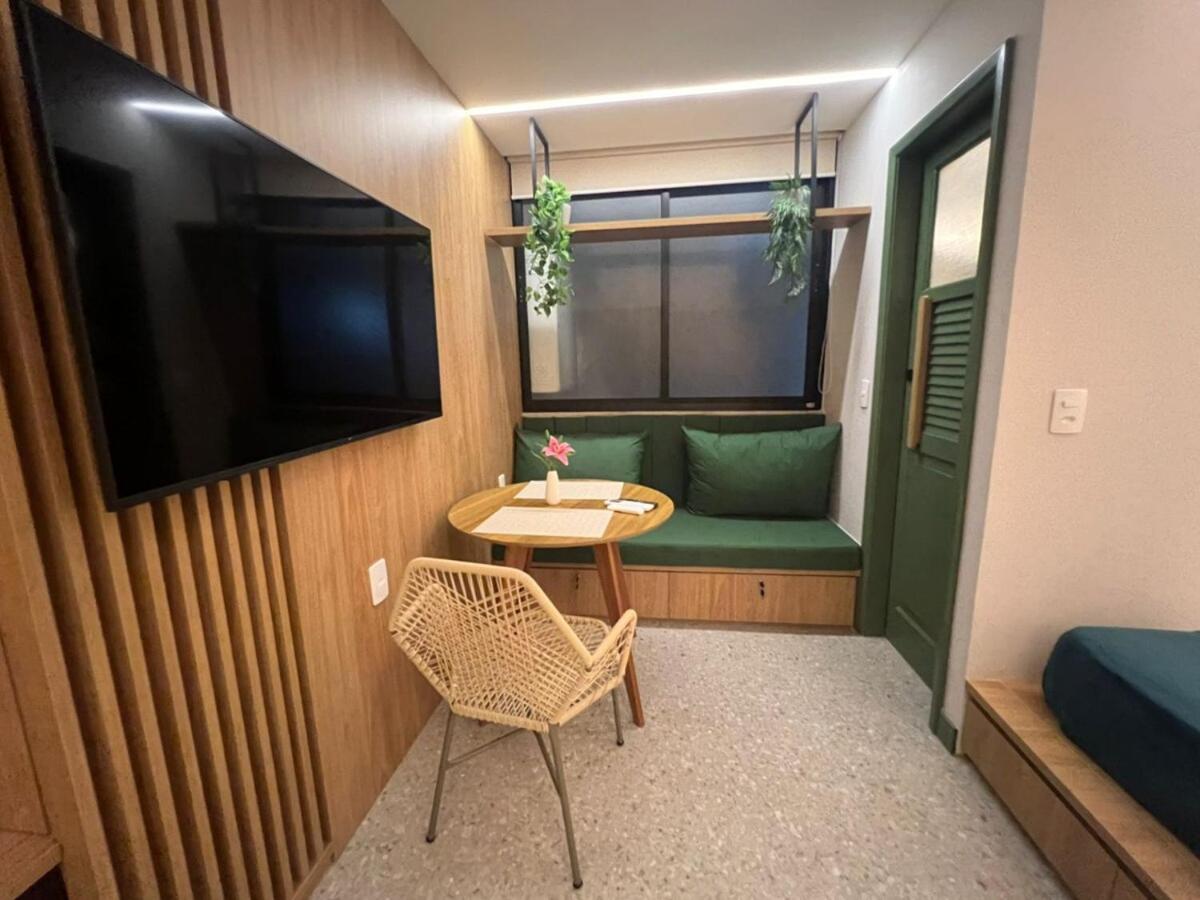Studio Sofisticado à 600m da praia de Ipanema!