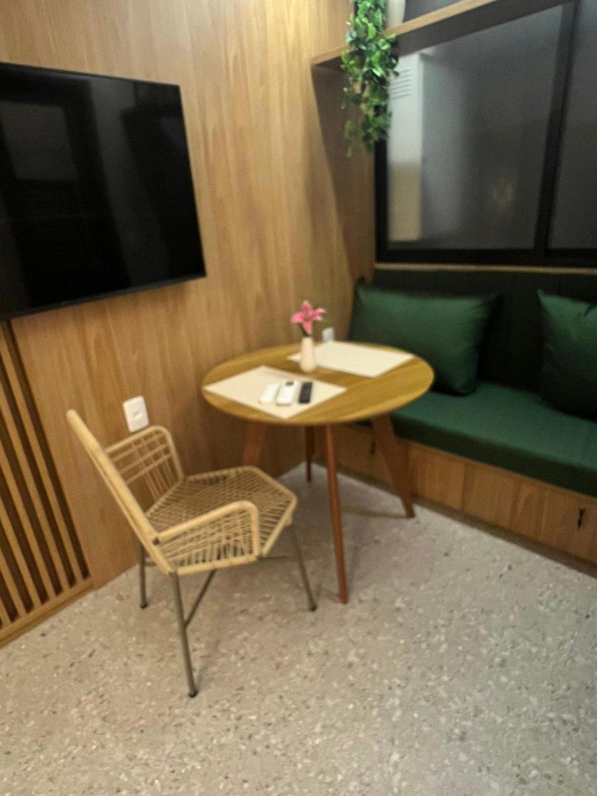 Studio Sofisticado à 600m da praia de Ipanema!