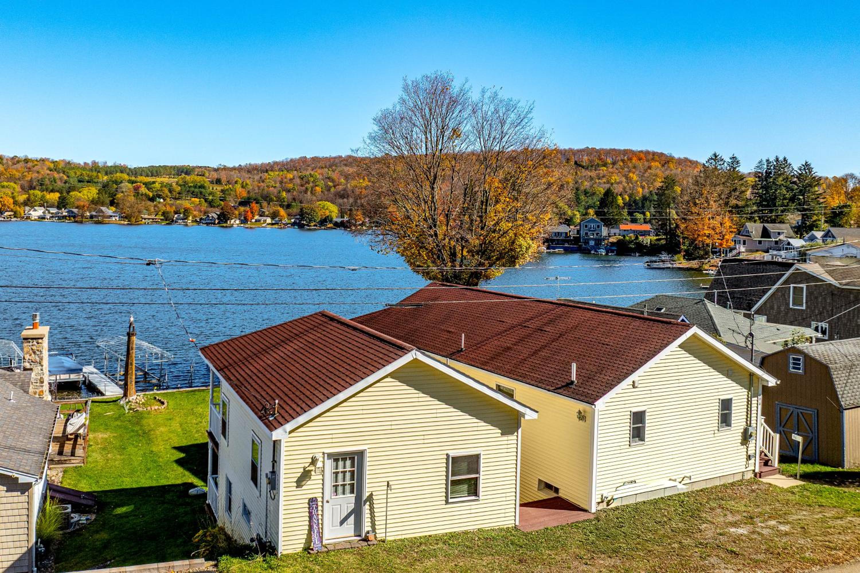 All-Season Adventures! Lime Lake Retreat with Dock