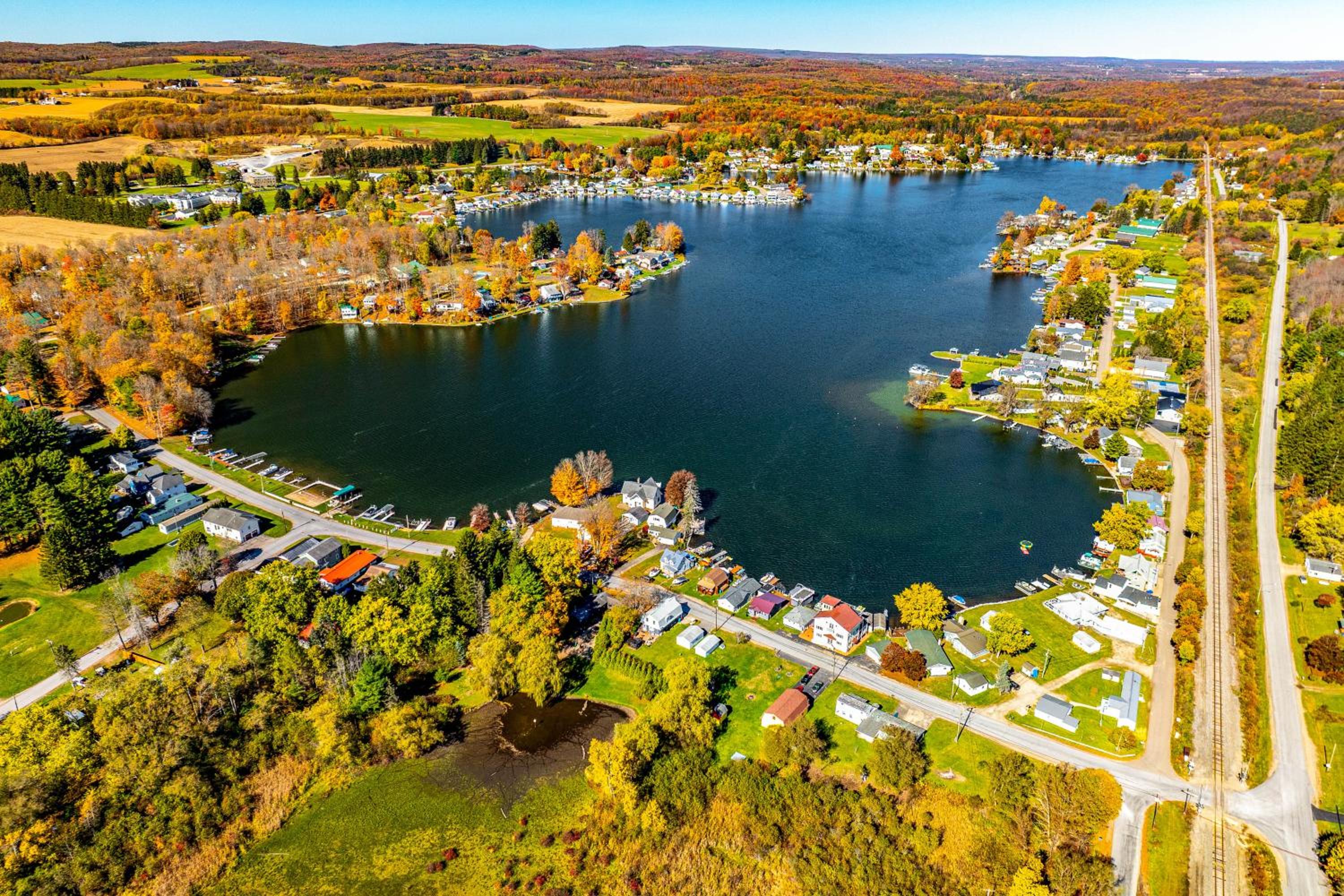 All-Season Adventures! Lime Lake Retreat with Dock