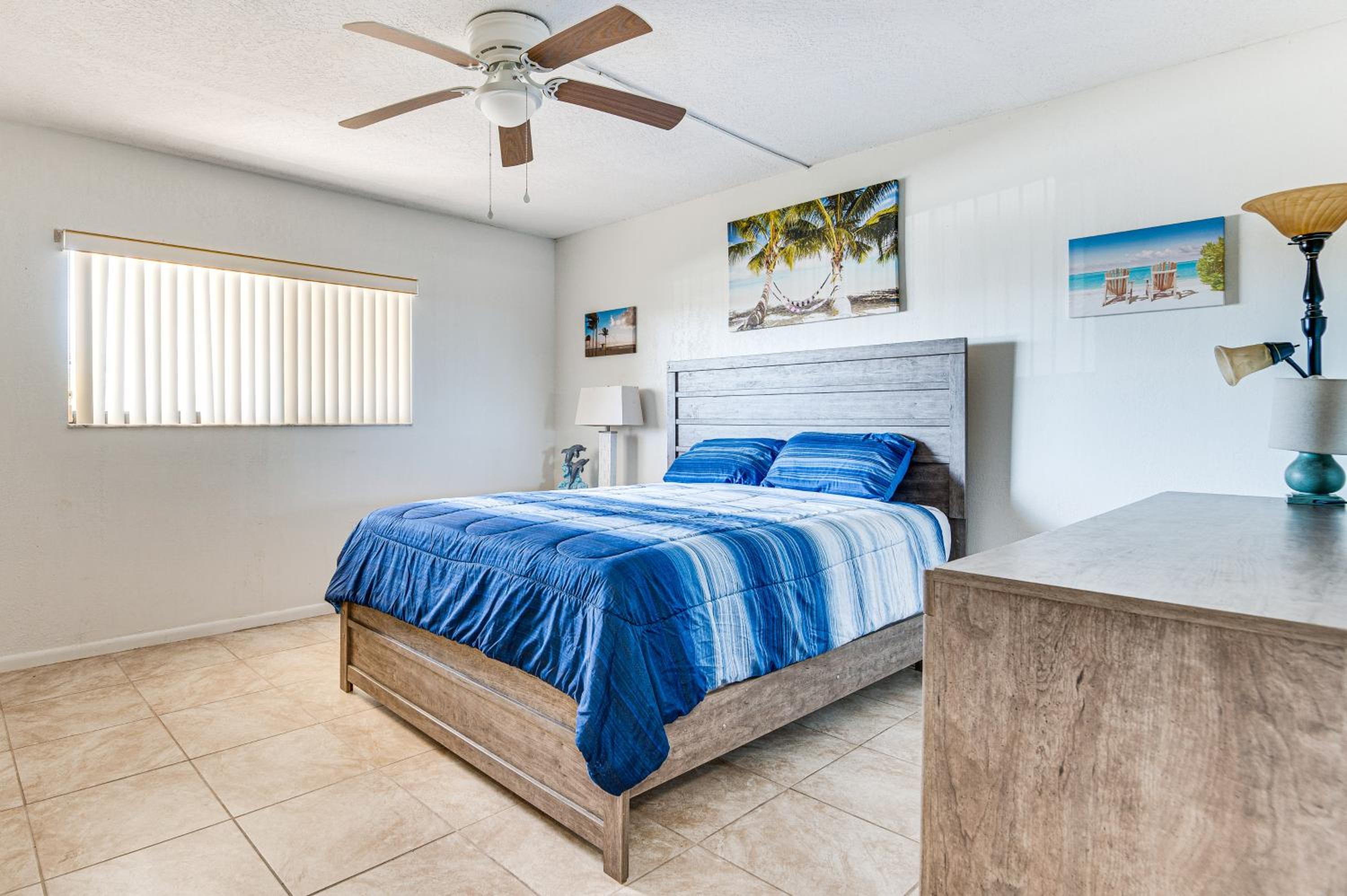 Condo with Direct Ocean Inlet View Bikes Included!