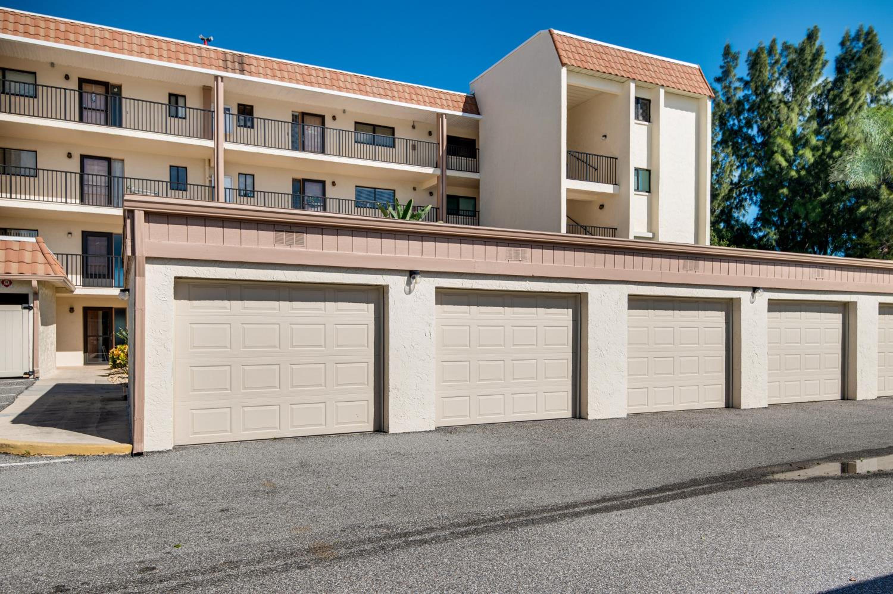 Condo with Direct Ocean Inlet View Bikes Included!
