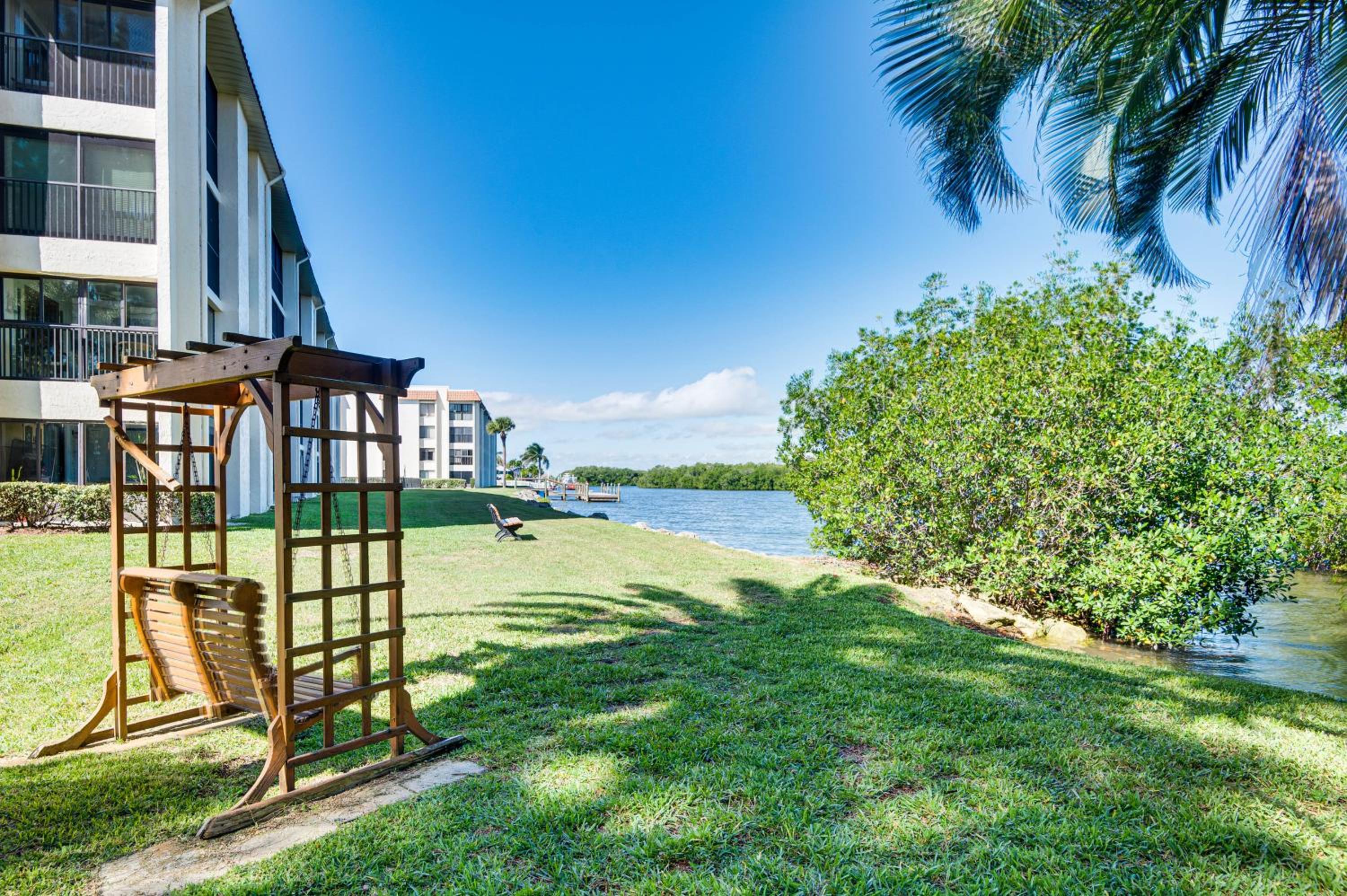 Condo with Direct Ocean Inlet View Bikes Included!