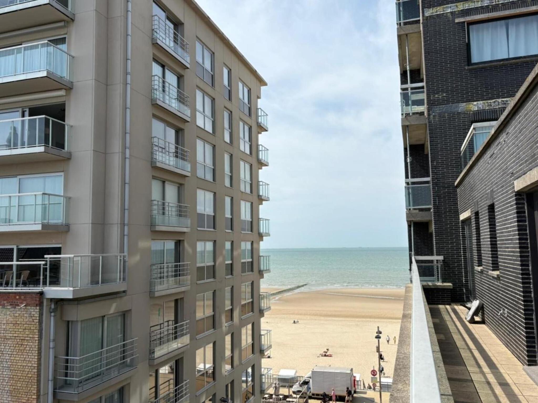 Stylish 3-bedroom apartment with sea view