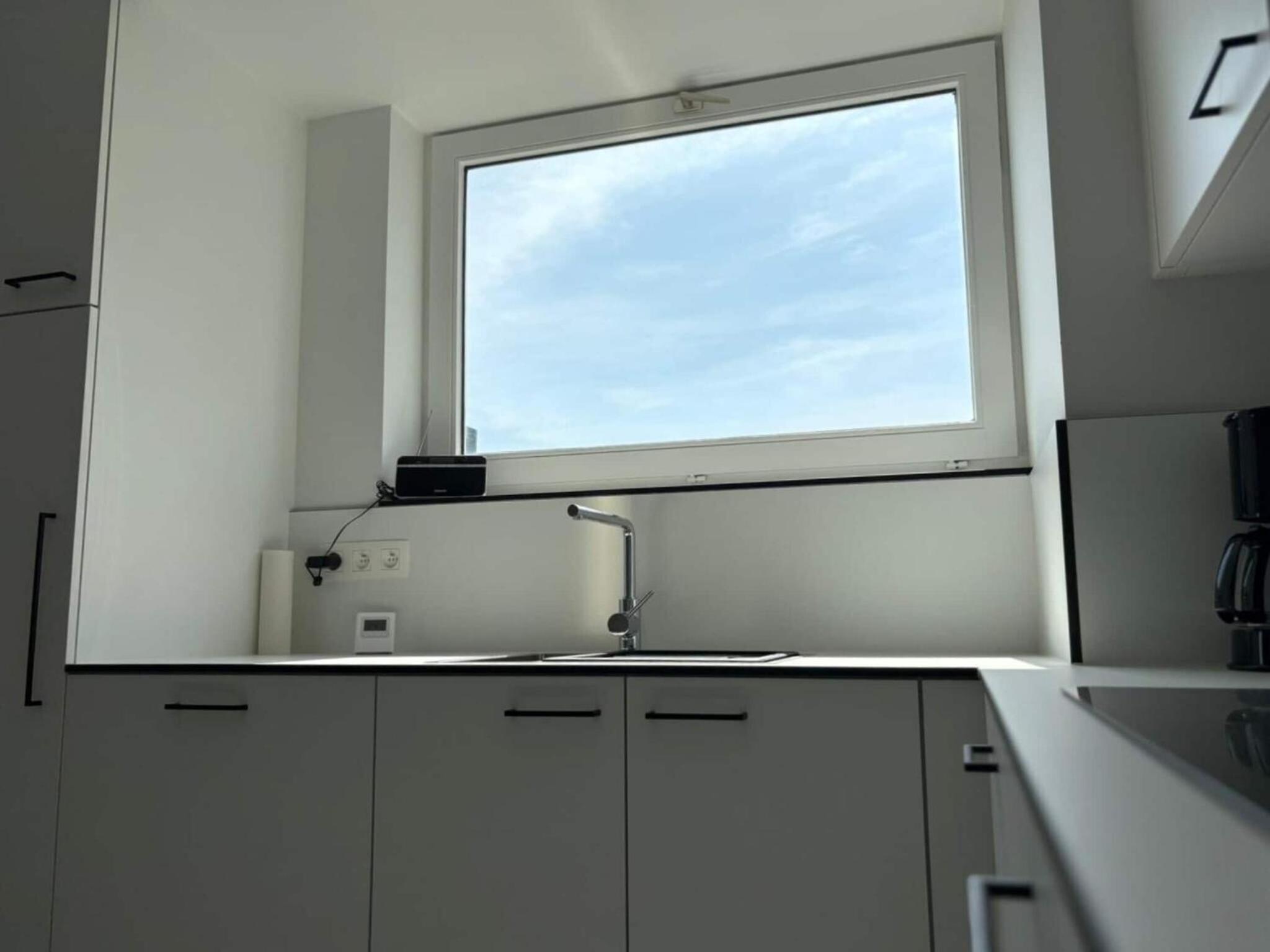 Stylish 3-bedroom apartment with sea view