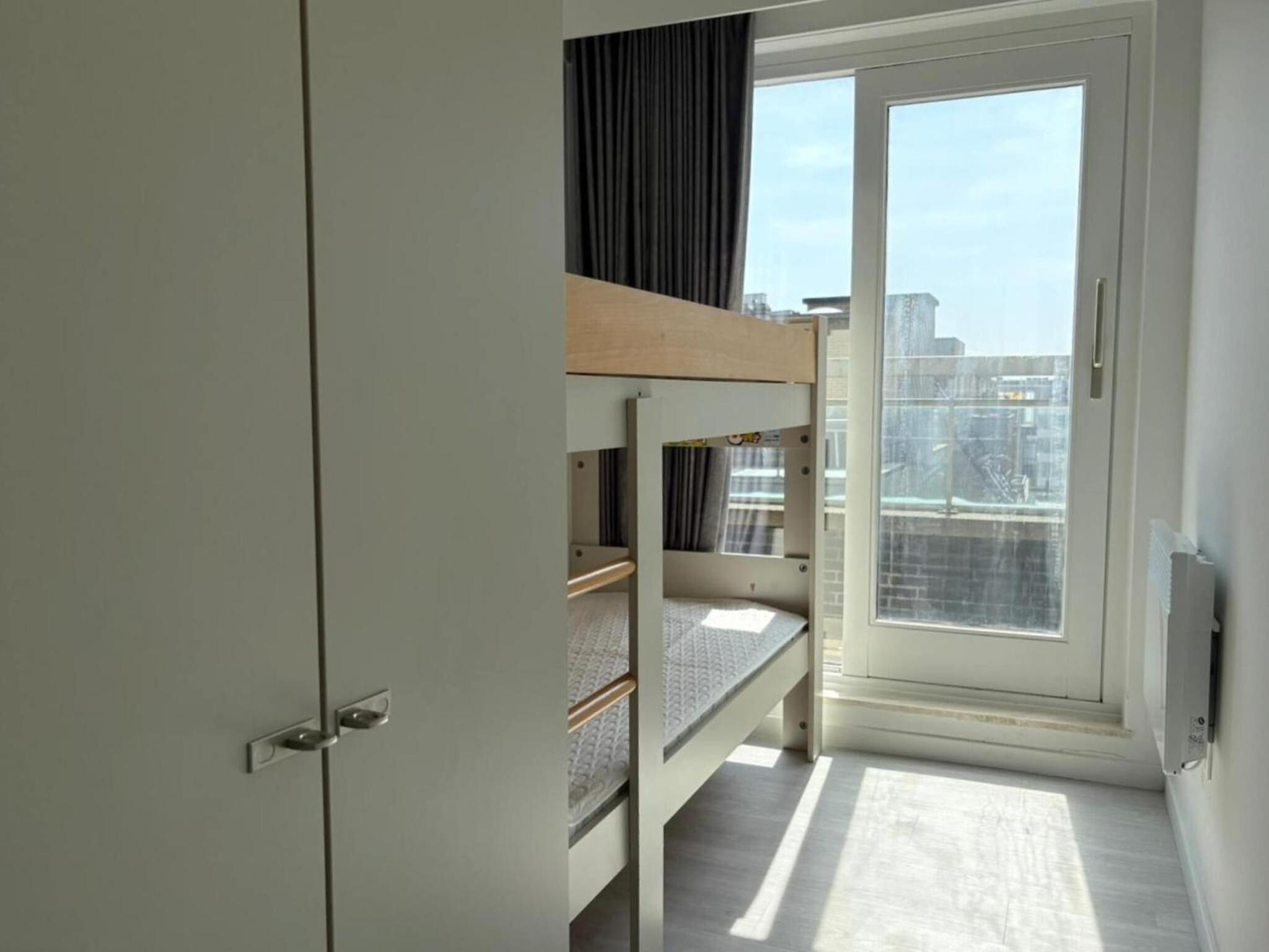 Stylish 3-bedroom apartment with sea view