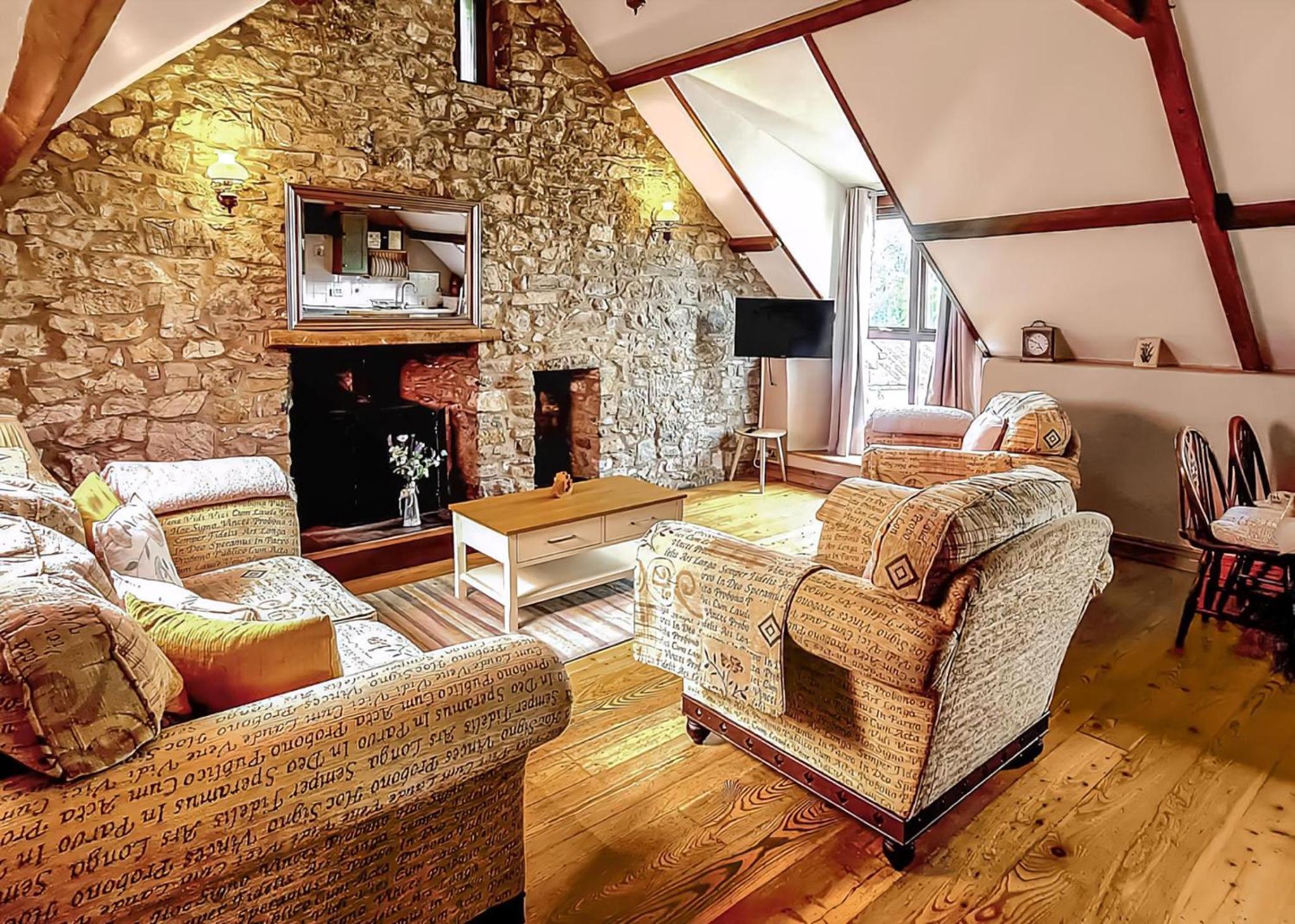Garnffrwd Cottages