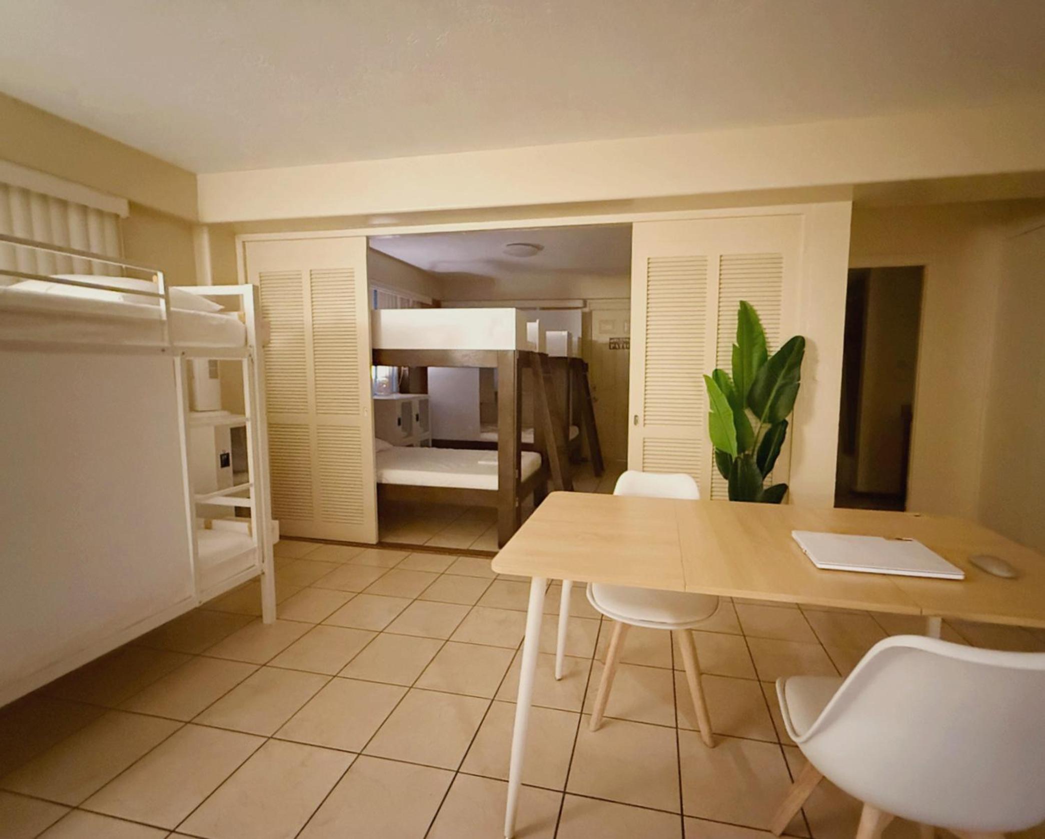 Bposhtels Waikiki Retreat