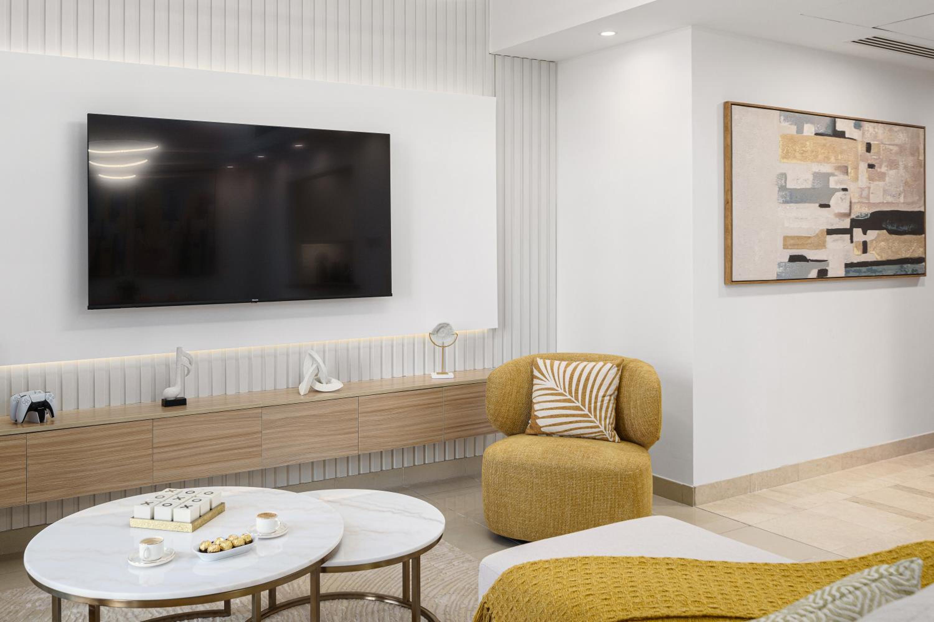 Standpoint Tower by Luxe Living