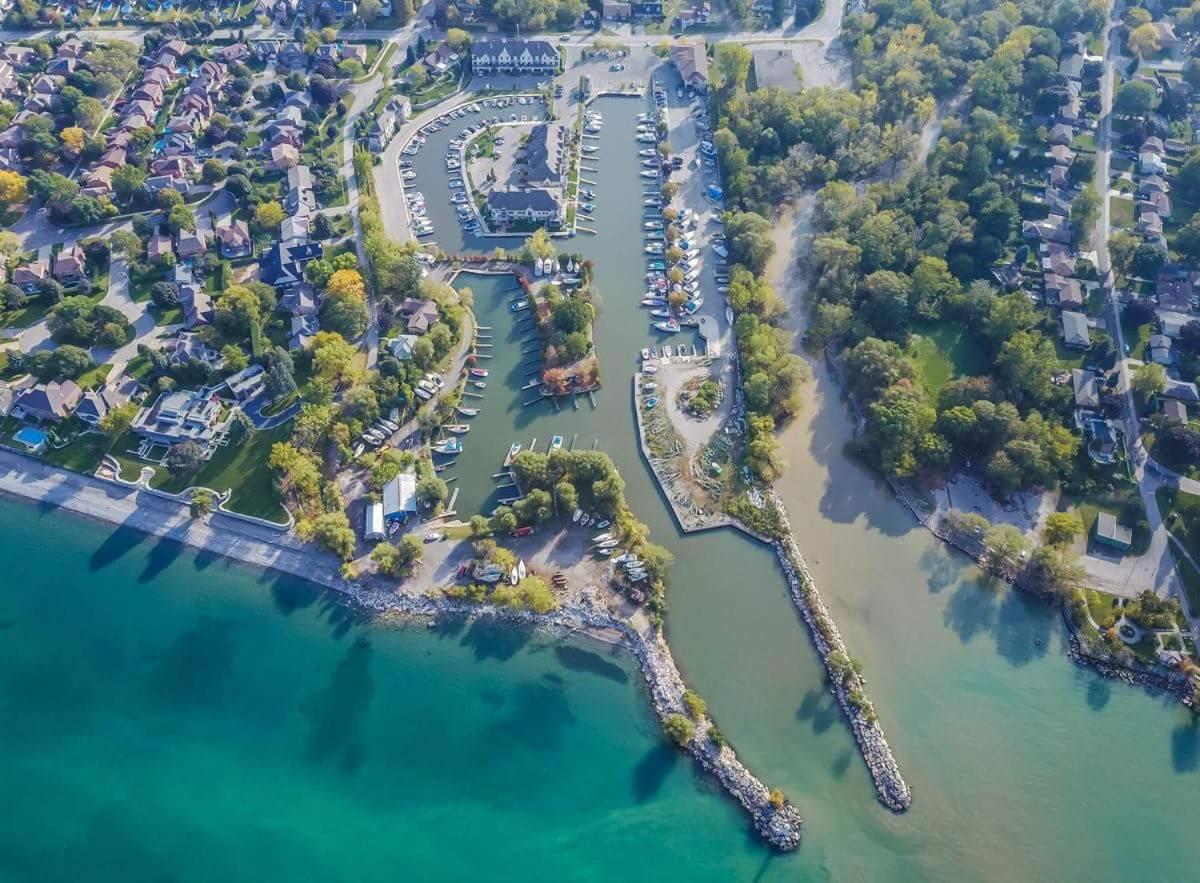 The Marina's Cove - Suite B - WIFI and 2 Free Parking