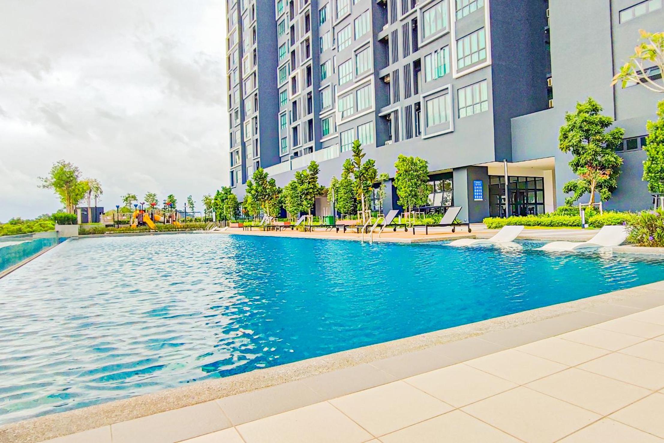 Comfort Loft at Tulip Denai Alam by HCK