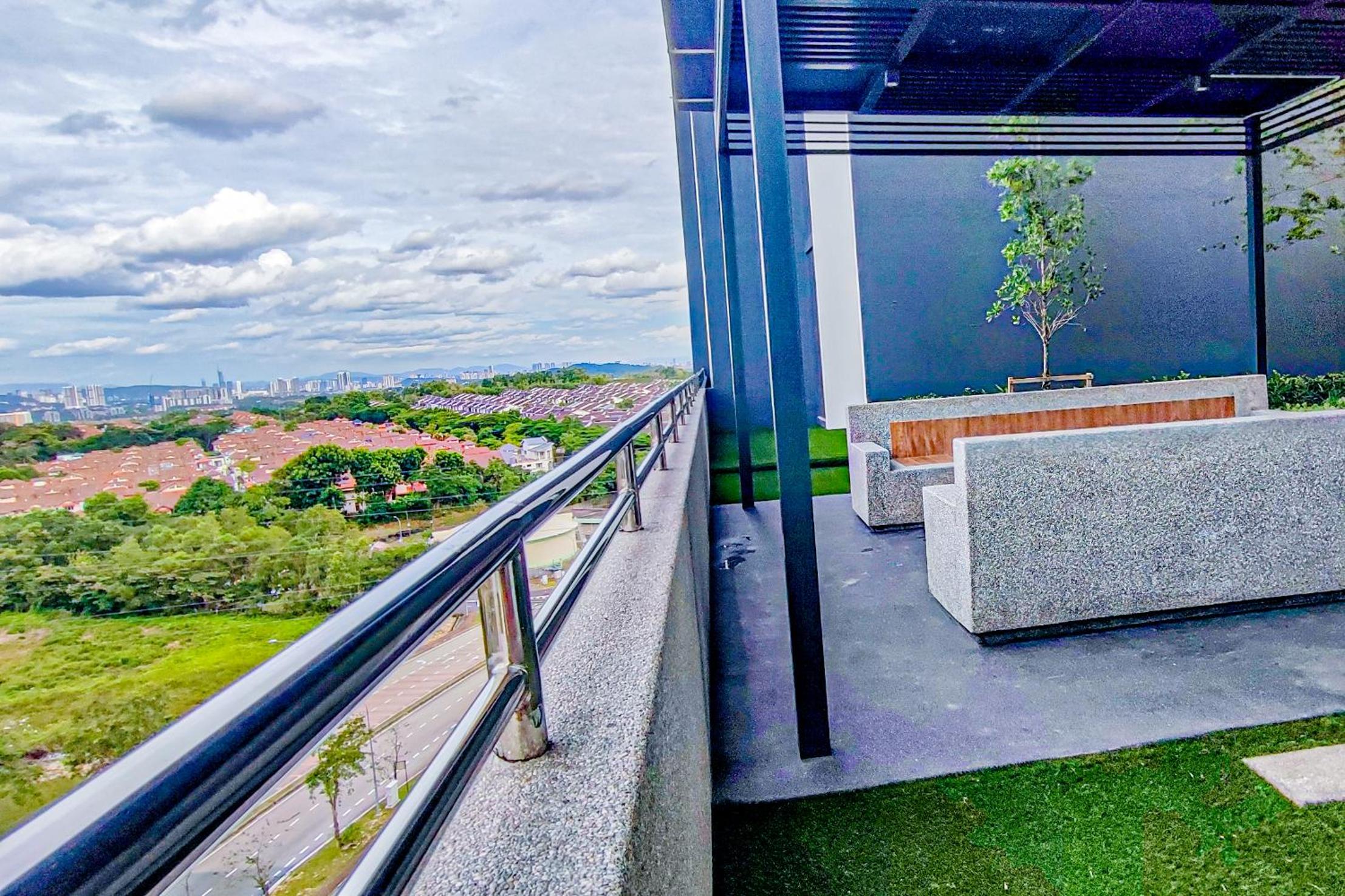 Comfort Loft at Tulip Denai Alam by HCK