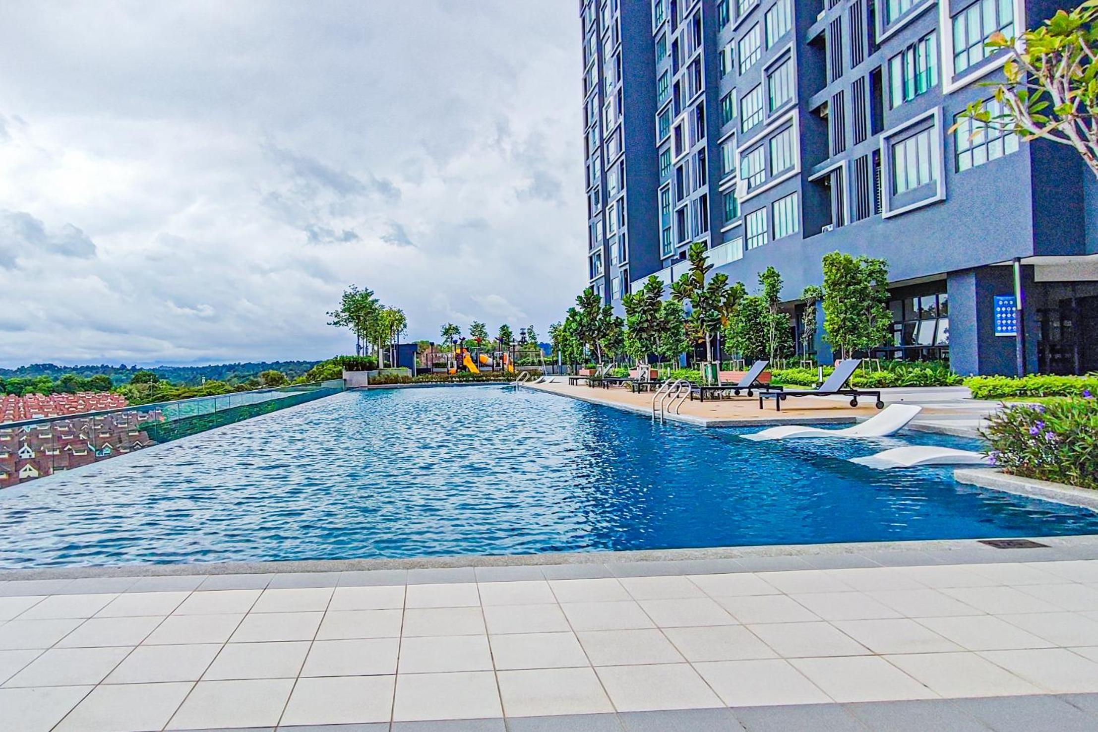 Comfort Loft at Tulip Denai Alam by HCK