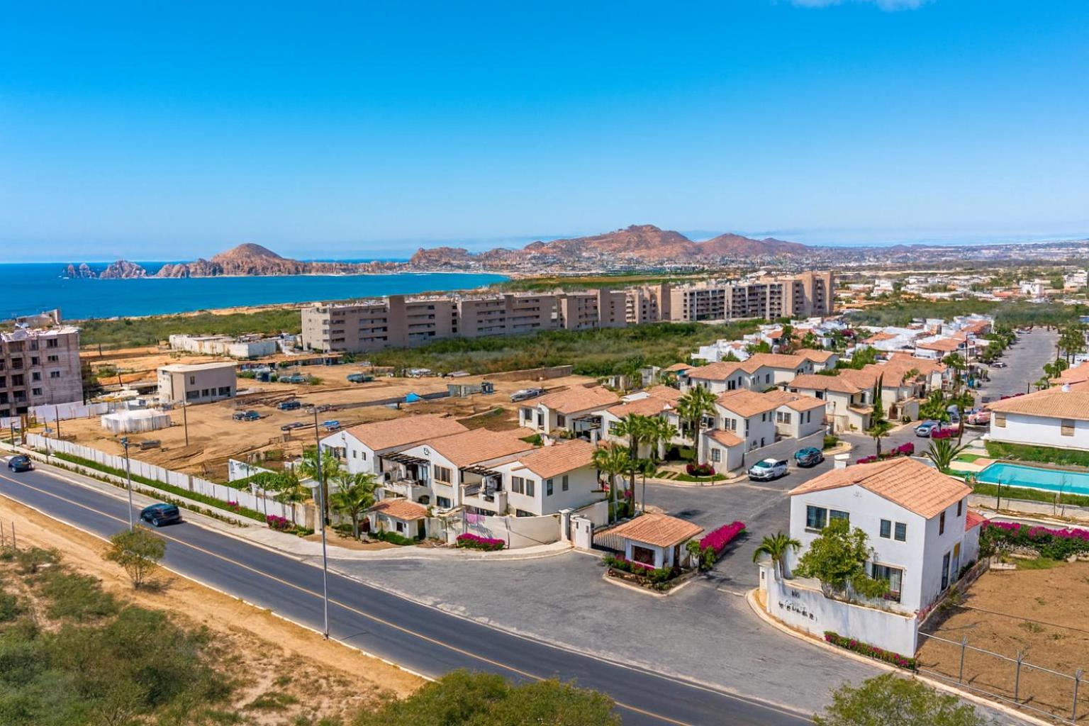 Modern Villa in Cabo Private Jacuzzi