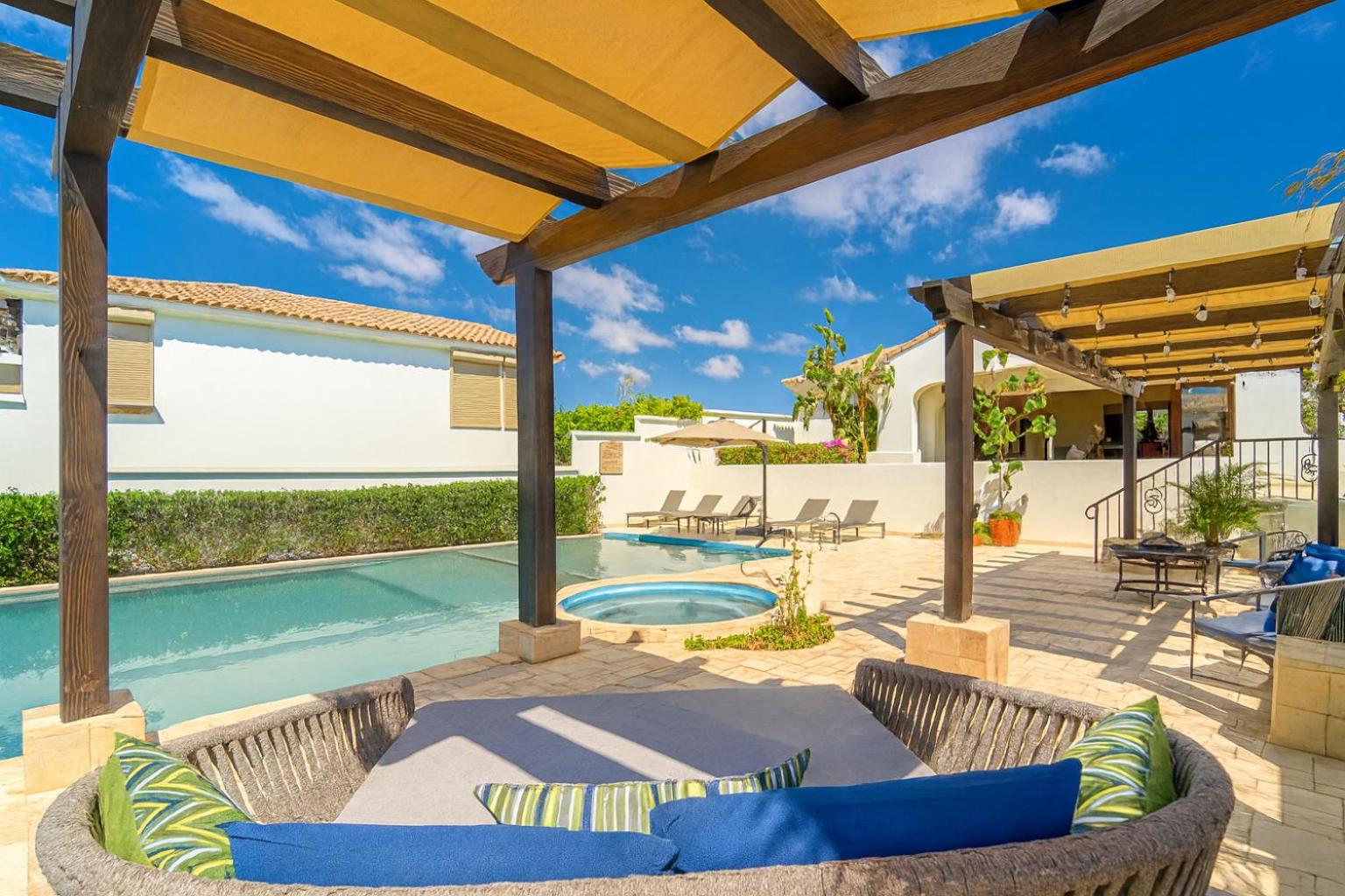 Modern Villa in Cabo Private Jacuzzi