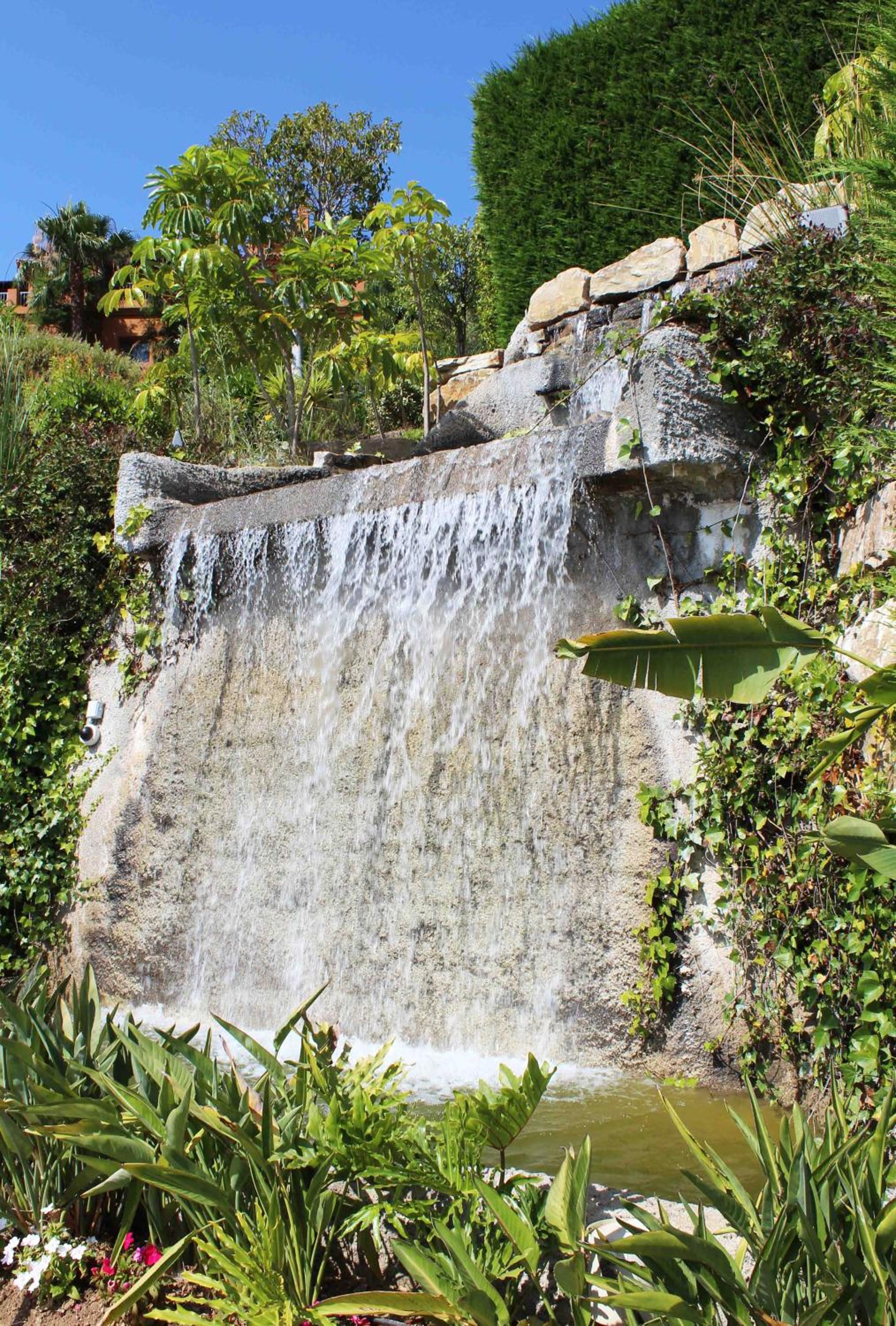 Benatalaya Estepona