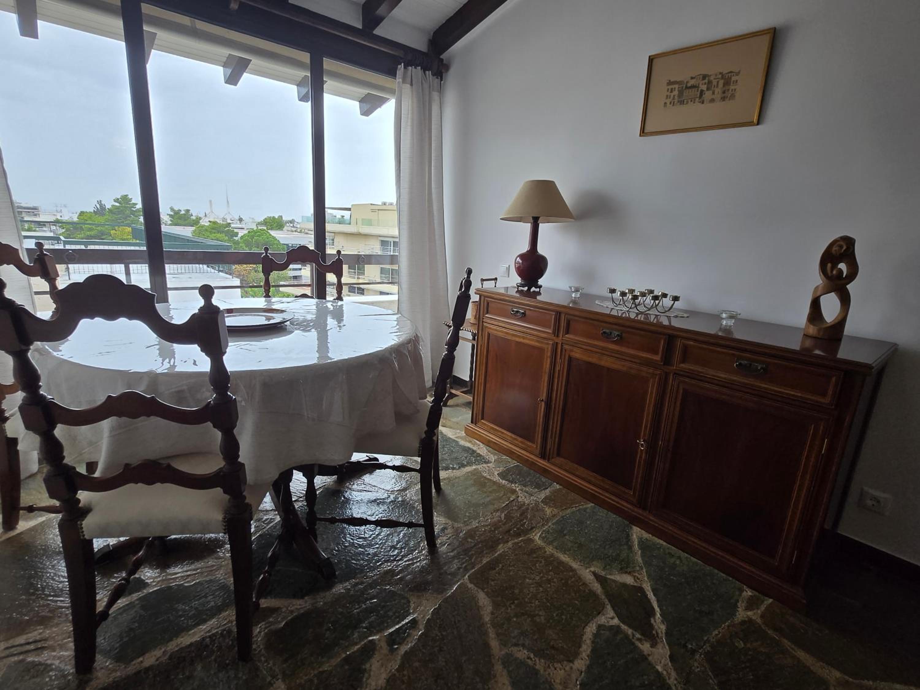 The-terrace-of-glyfada