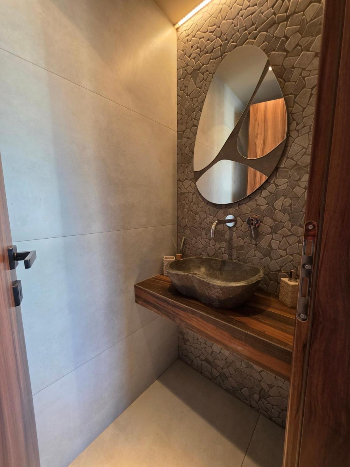 Romantic Pool Suite with Sea View Rastoni