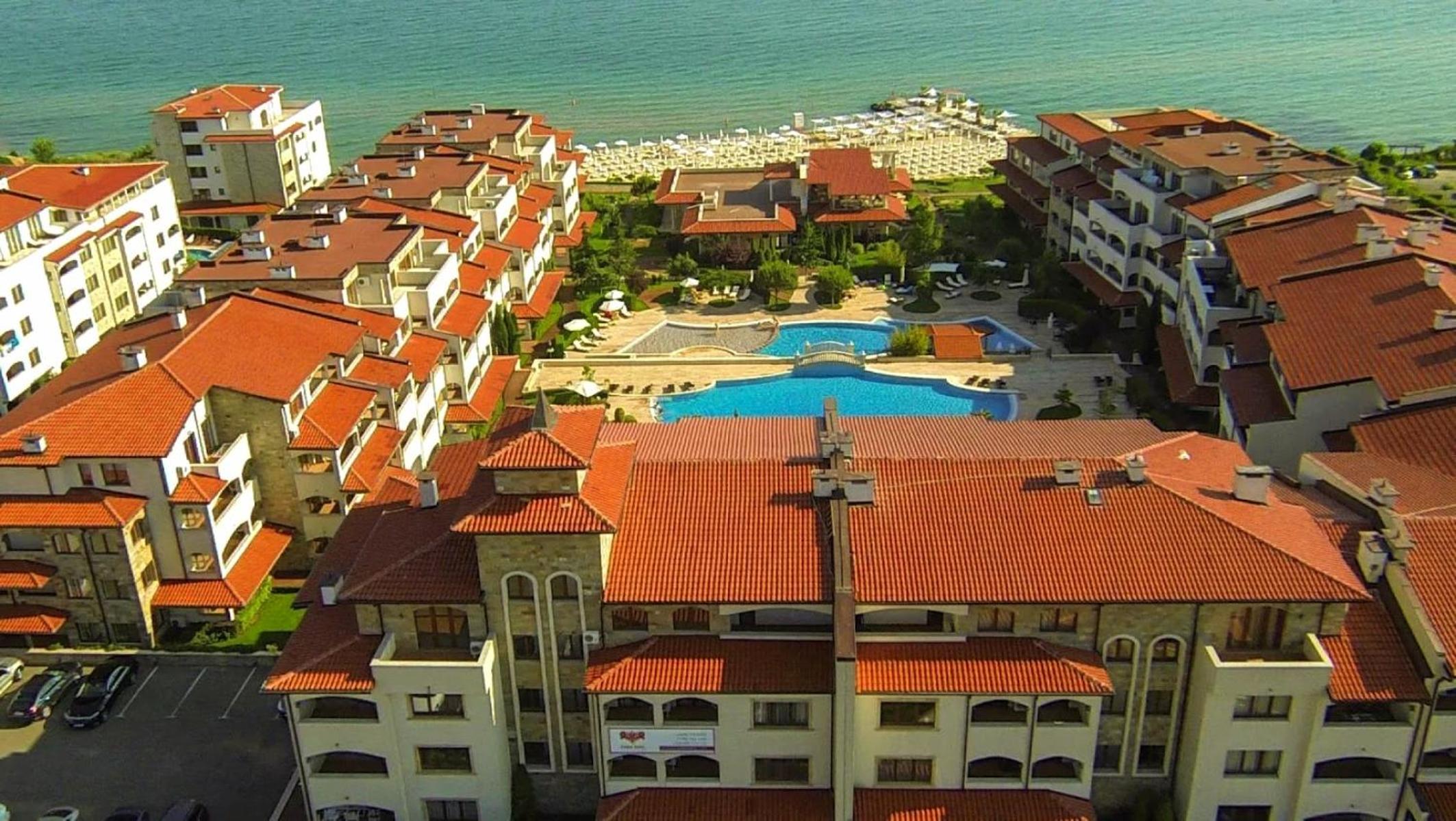 5-Star Beachfront Luxury Apartments