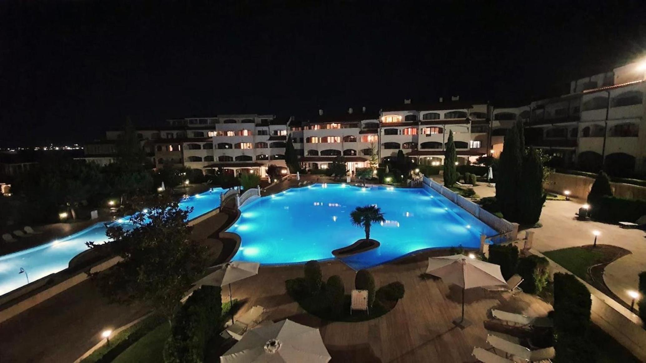 5-Star Beachfront Luxury Apartments