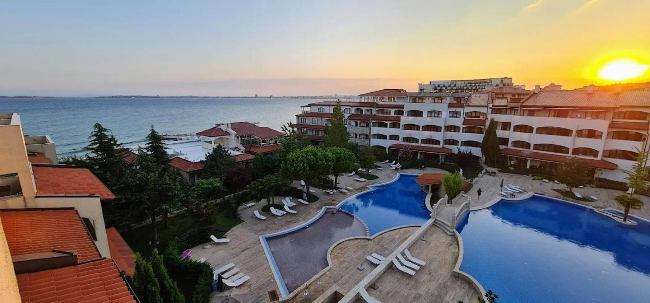 5-Star Beachfront Luxury Apartments