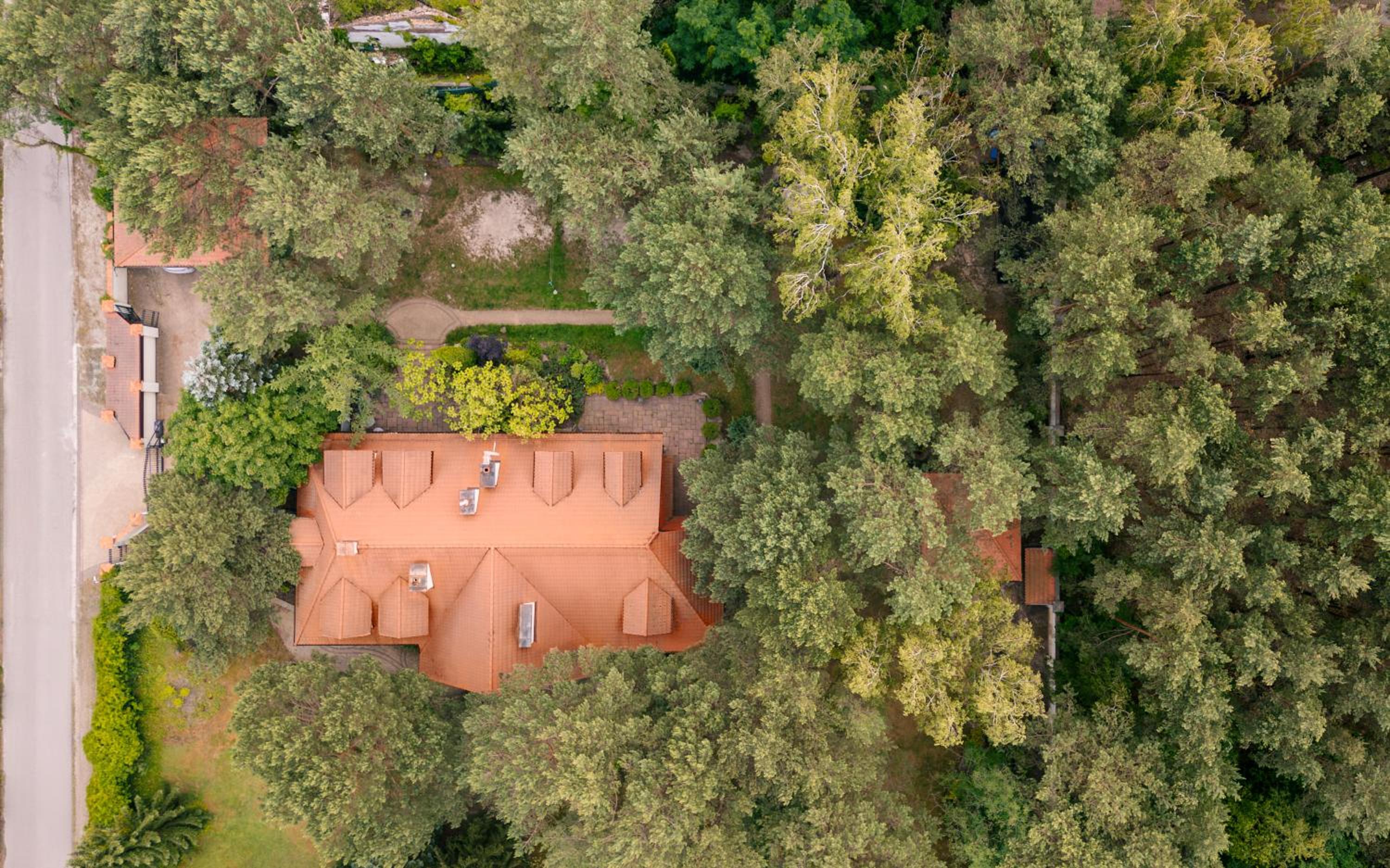 Golden Villas - Cozy Family Villa with Garden & Sauna, Konstancin