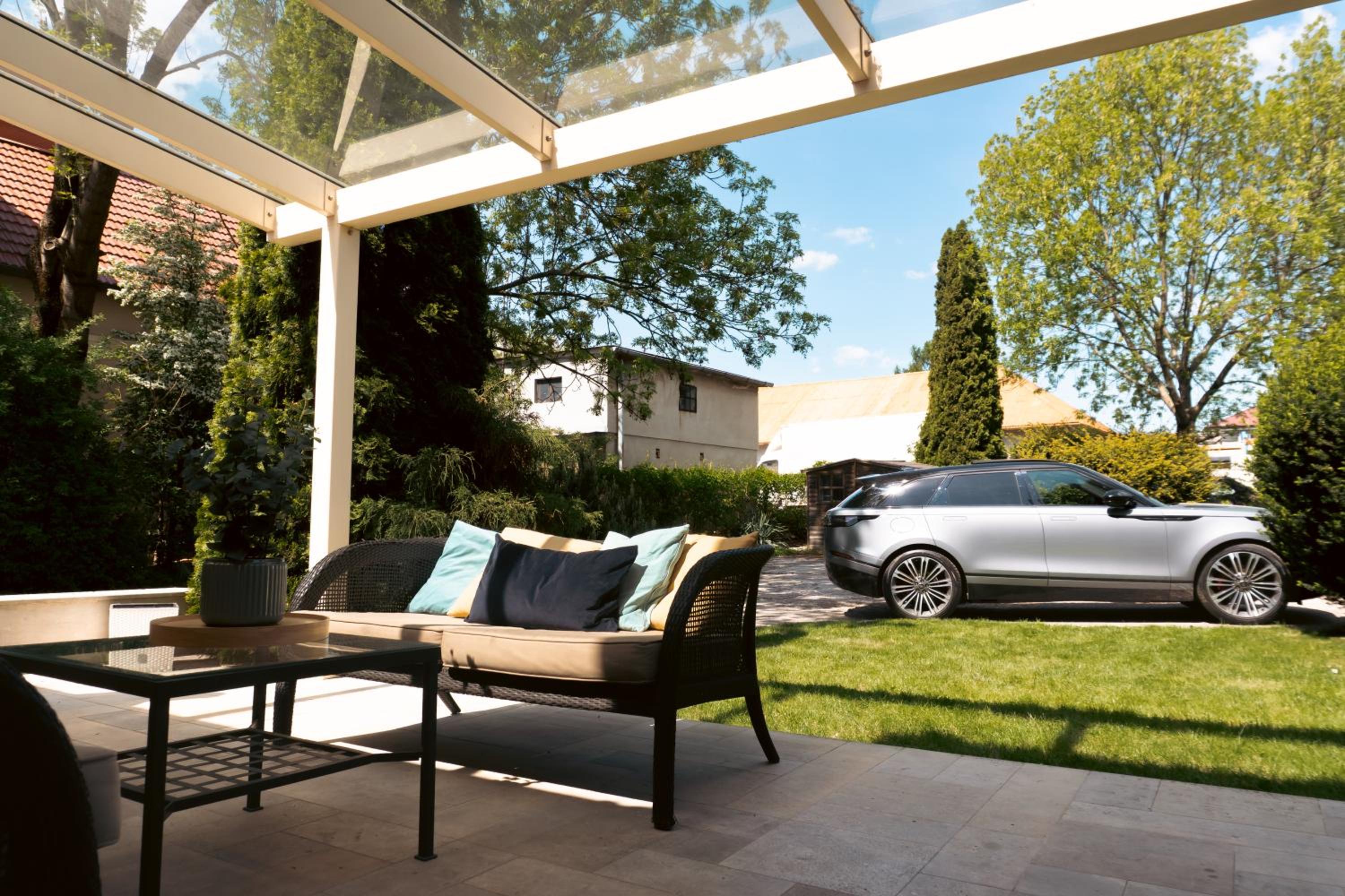 Golden Villas - Elegant Family Villa with Garden near Krakow