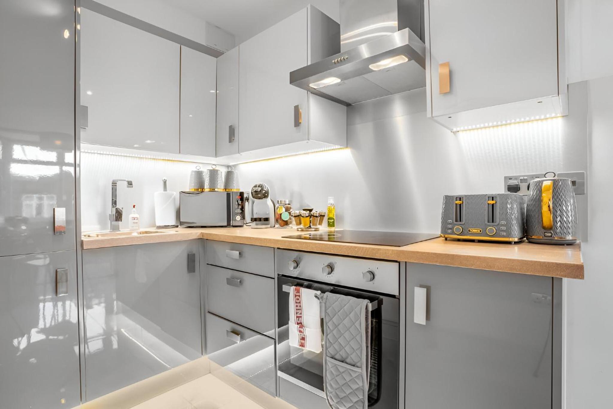 Wembley Park Cosy Flats 5mins to station!