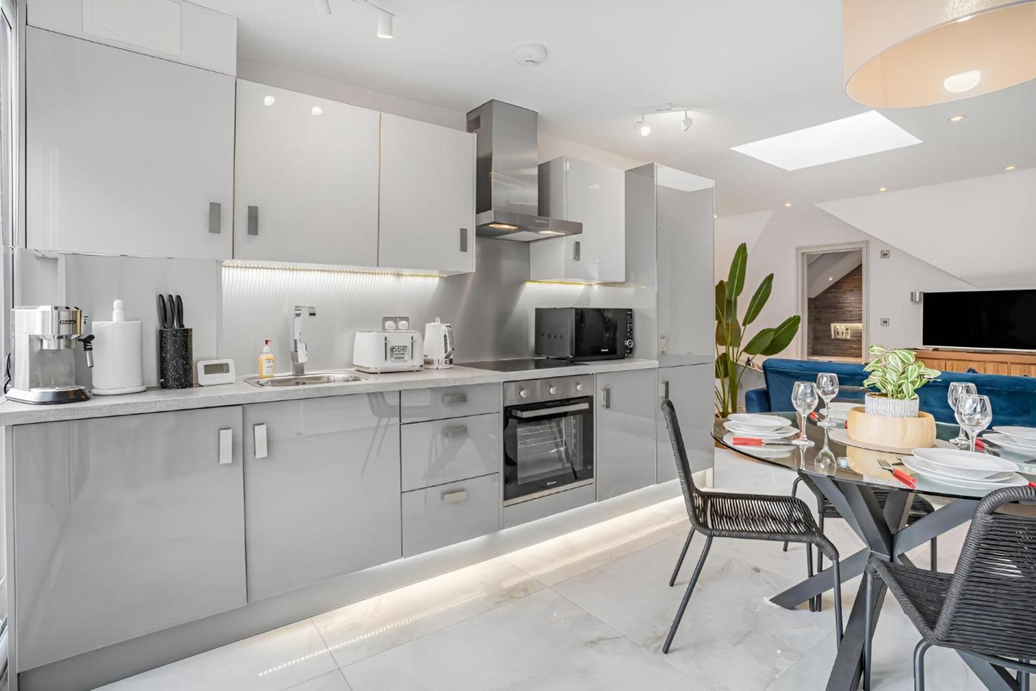 Wembley Park Cosy Flats 5mins to station!