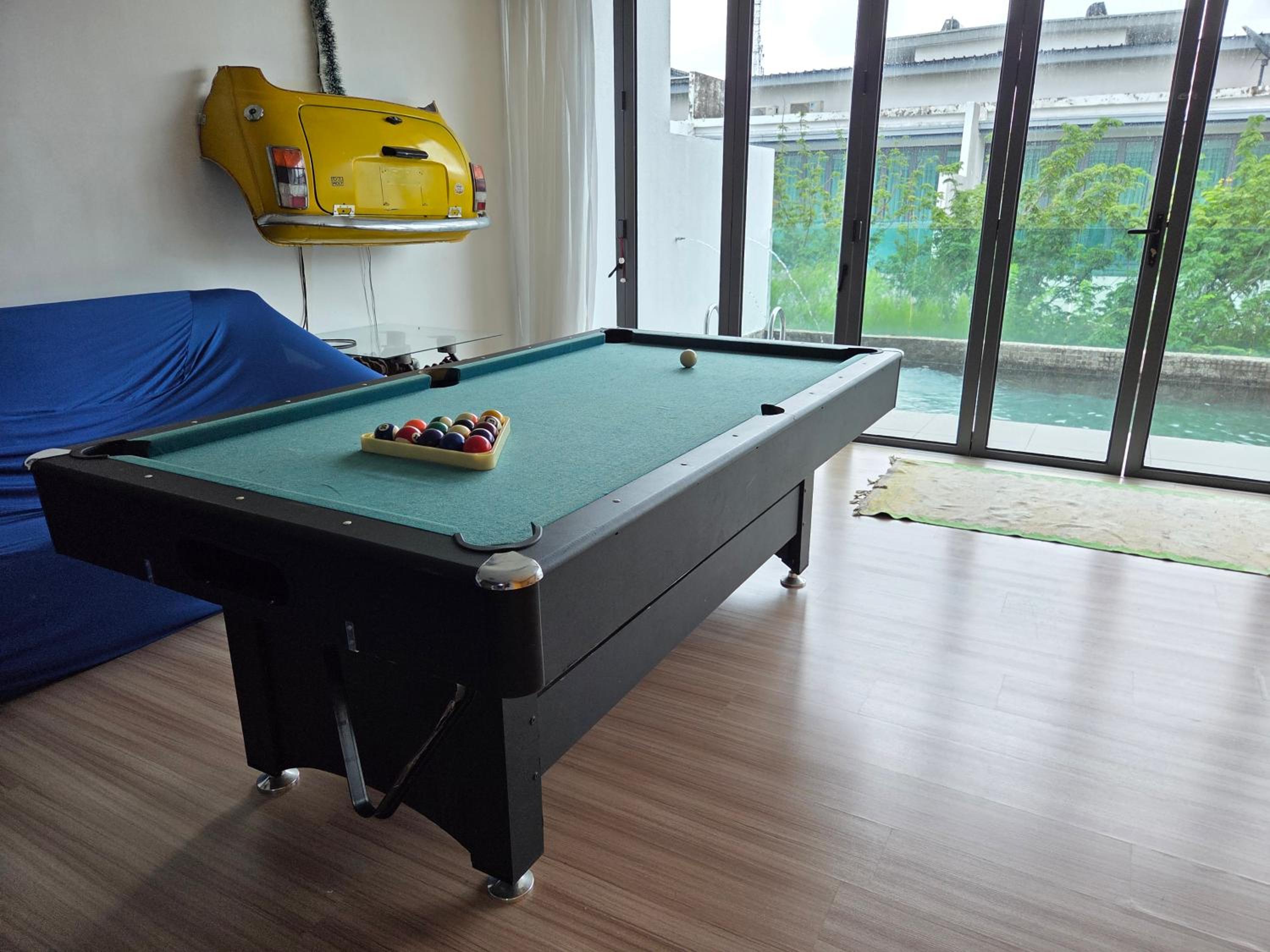 Retro Private Pool Villa at Puchong by HCK