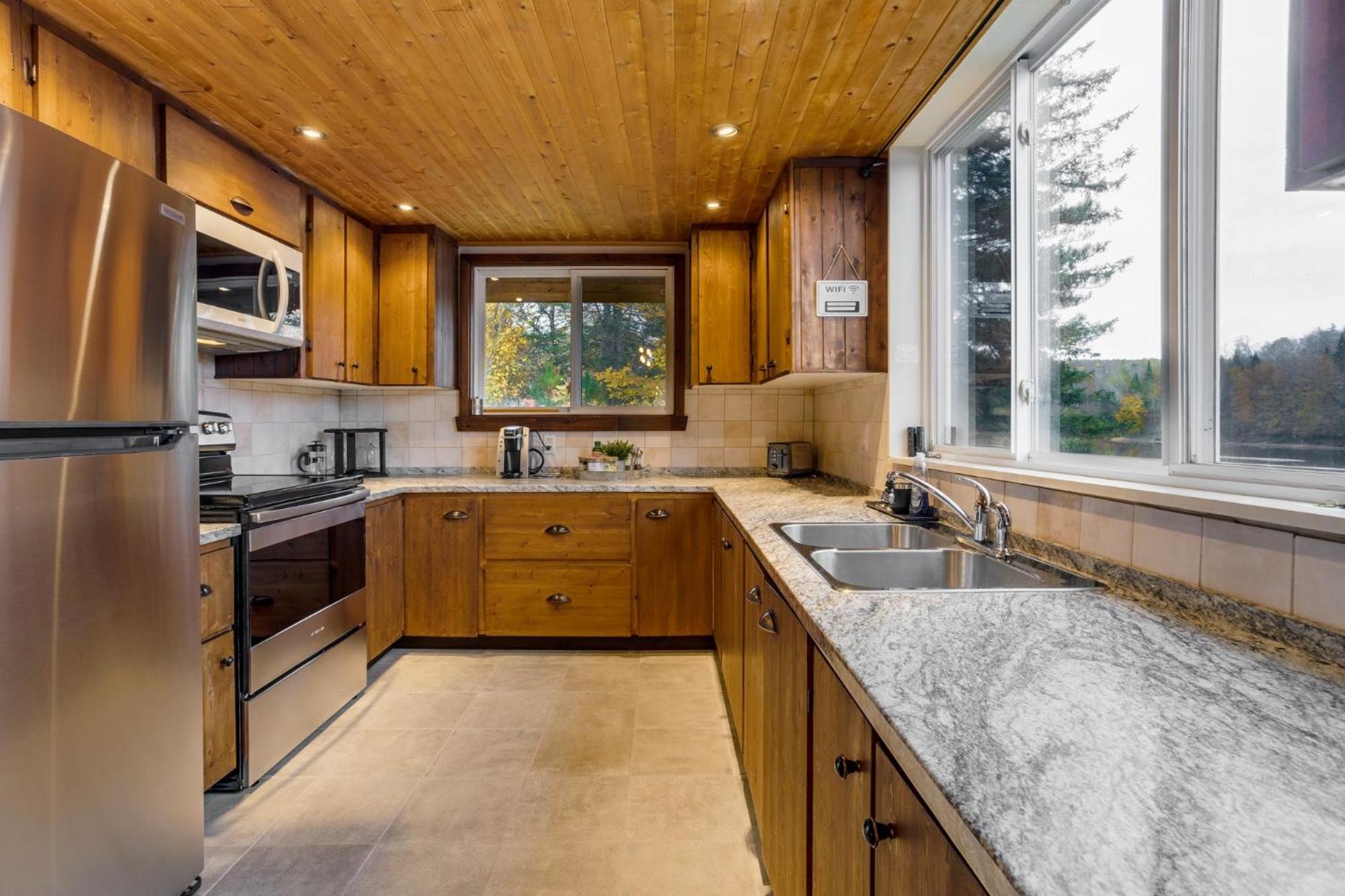Chalet au bord de l'eau avec spa privé - Mauricie - Portneuf - Québec