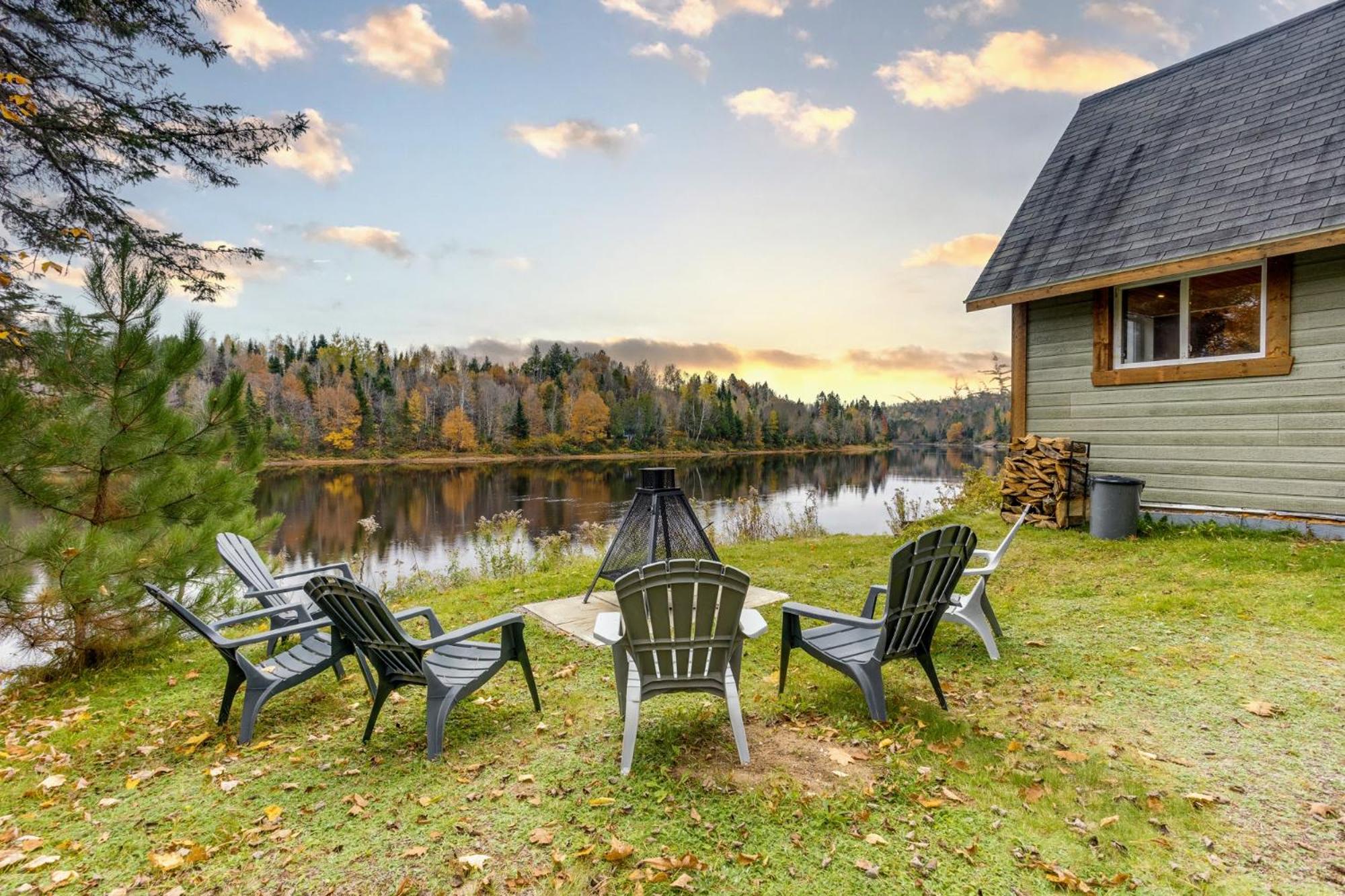 Chalet au bord de l'eau avec spa privé - Mauricie - Portneuf - Québec