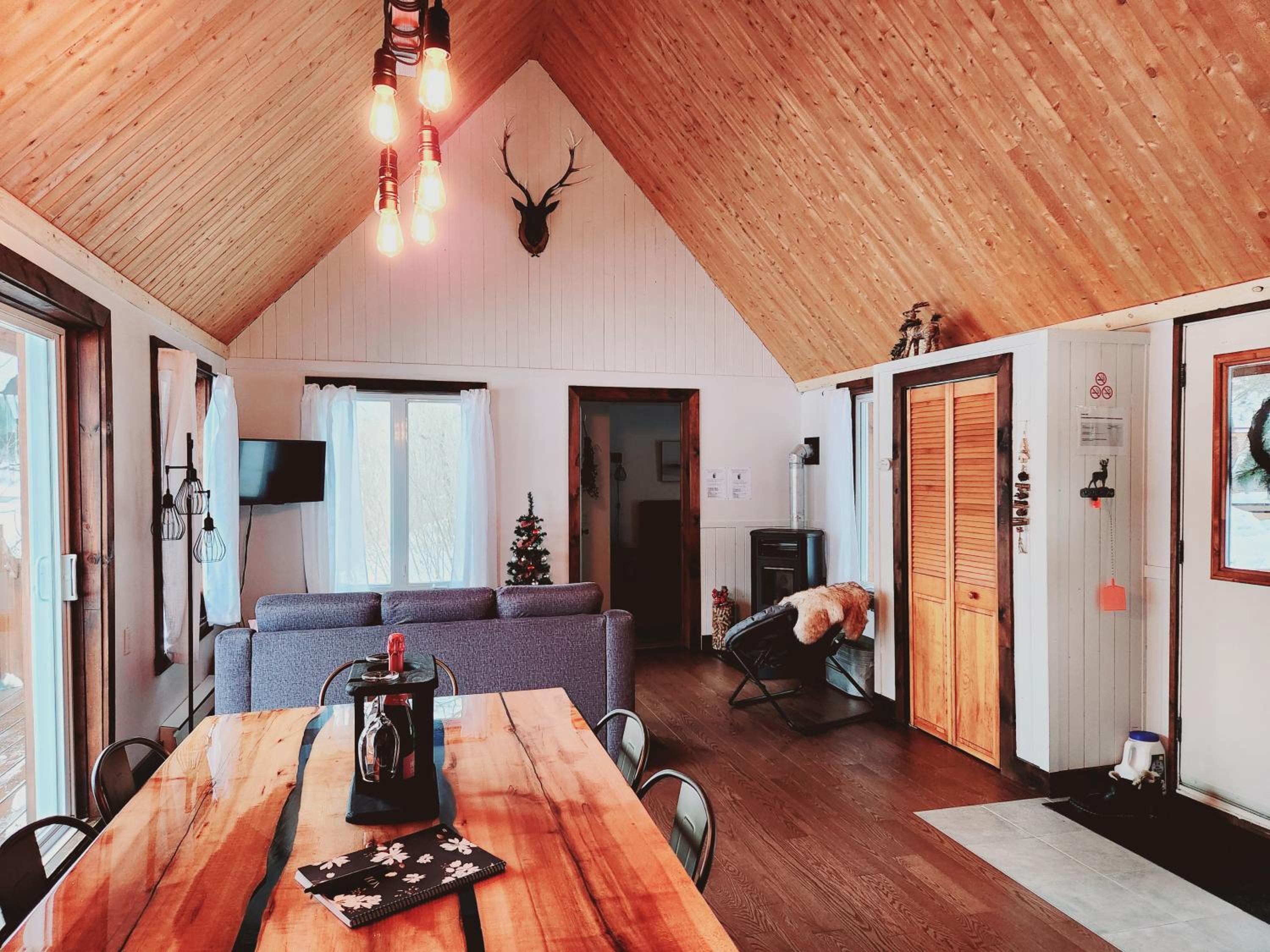 Chalet au bord de l'eau avec spa privé - Mauricie - Portneuf - Québec