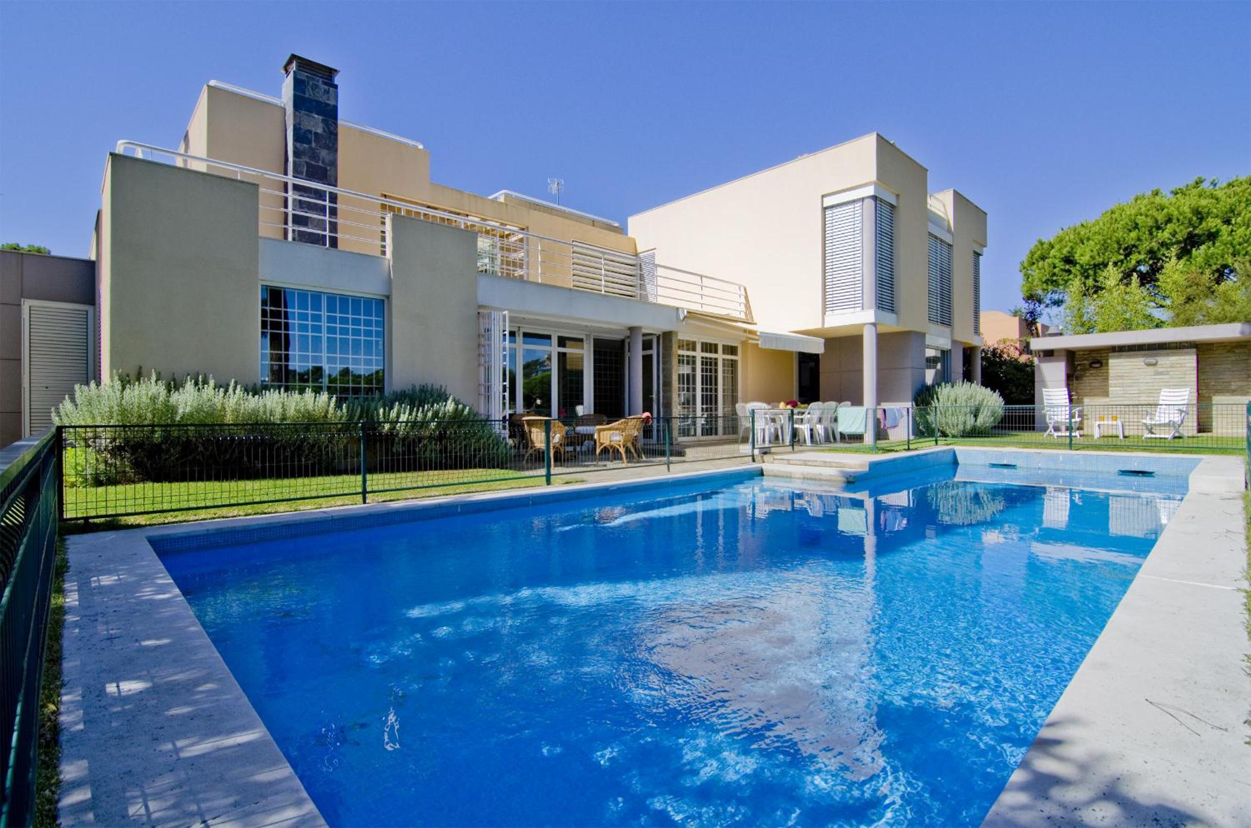 Villa Lake View by Algarve Holidays view 5